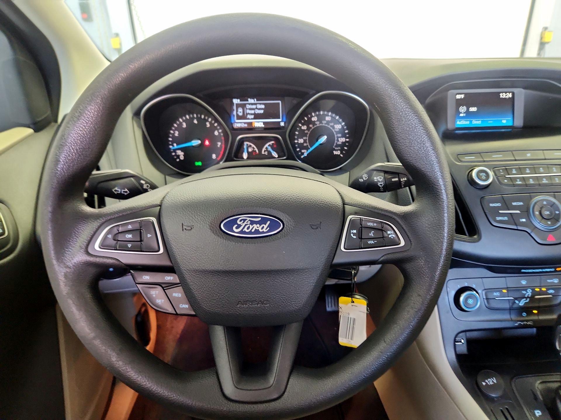 Thumbnail: 2018 Ford Focus - 10