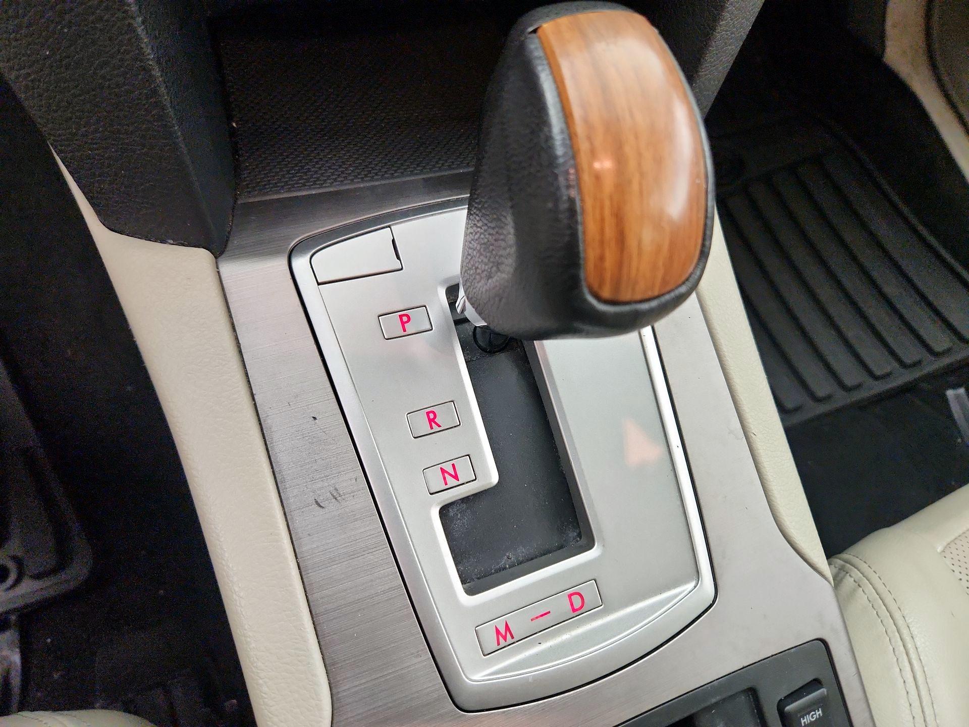 Thumbnail: 2014 Subaru Outback - 17