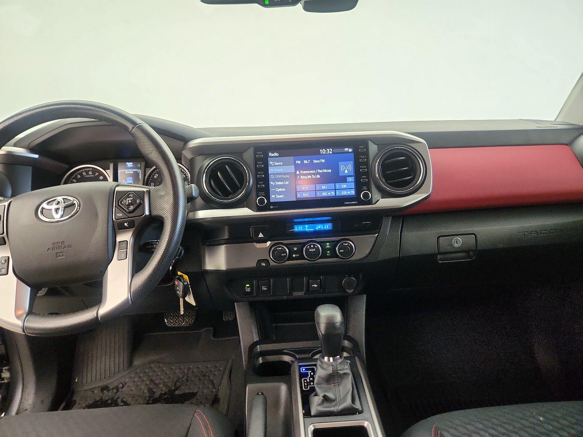 Thumbnail: 2022 Toyota Tacoma - 9