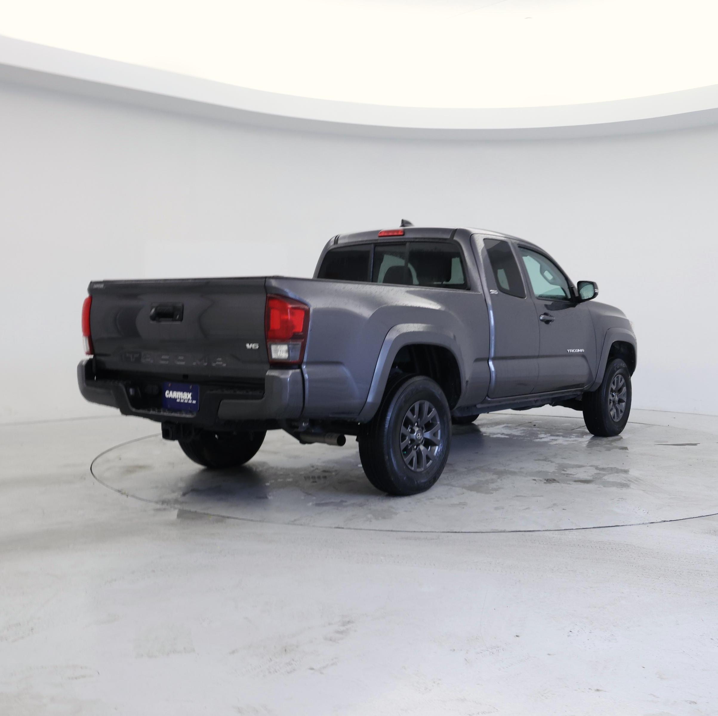 Thumbnail: 2022 Toyota Tacoma - 8