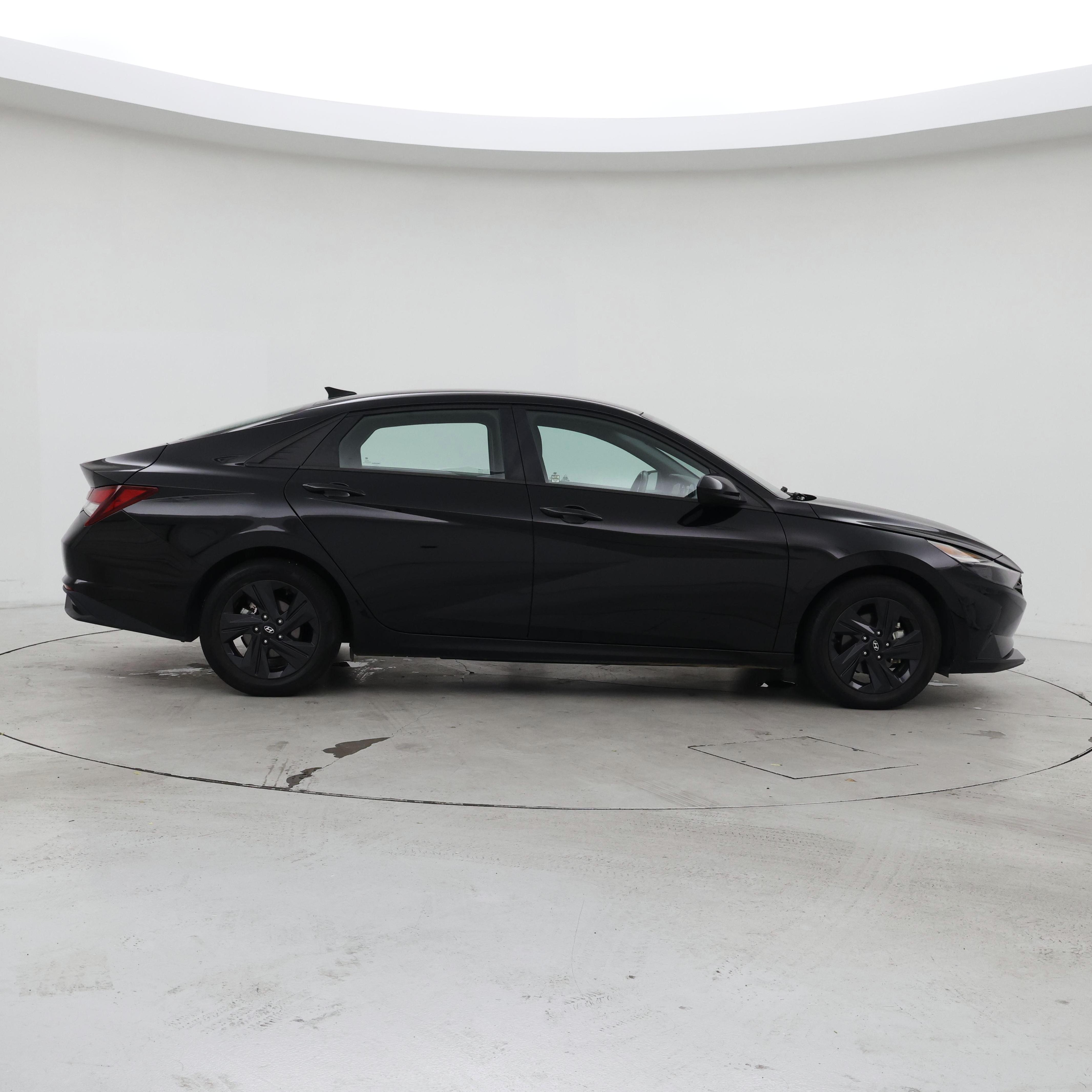 Thumbnail: 2022 Hyundai Elantra - 7