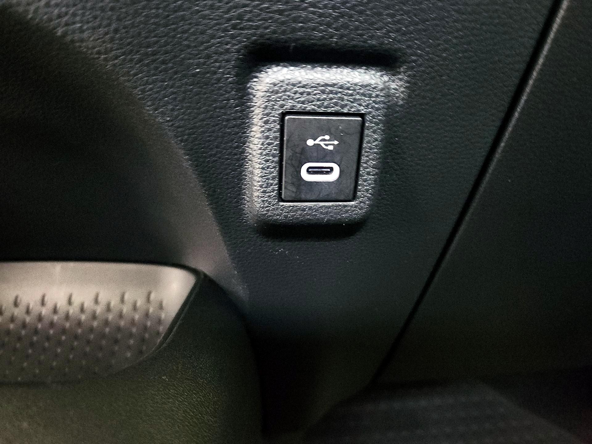 Thumbnail: 2024 Toyota Corolla - 18