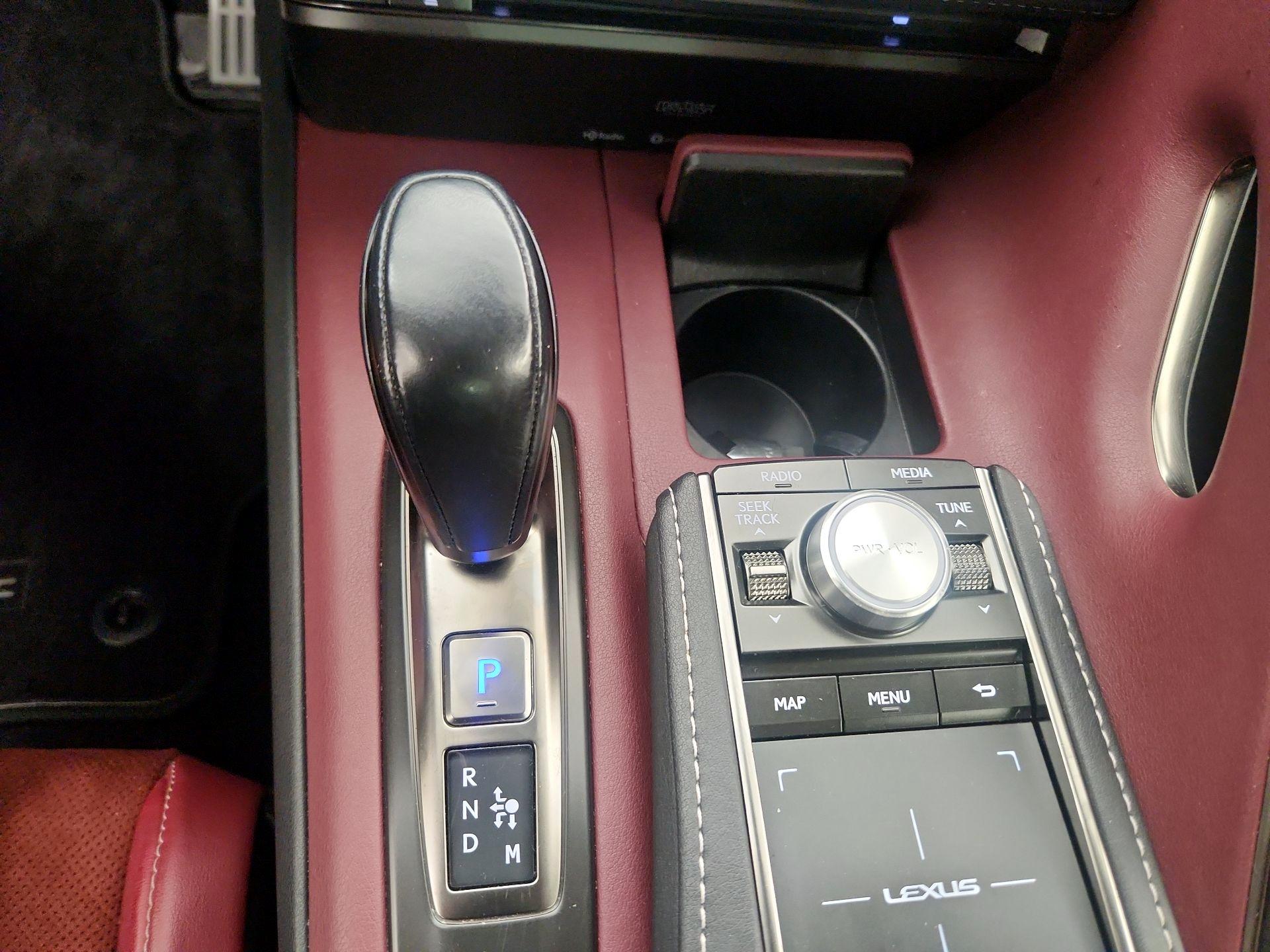 Thumbnail: 2018 Lexus LC - 15