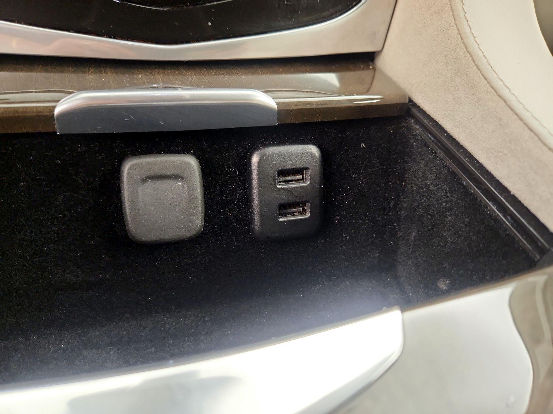 Thumbnail: 2020 Cadillac Escalade - 16