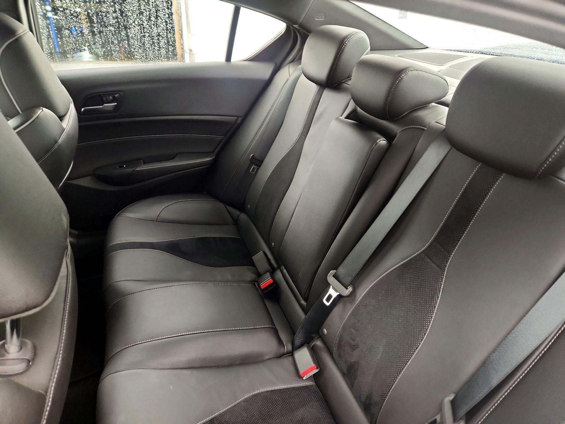 Thumbnail: 2019 Acura ILX - 19
