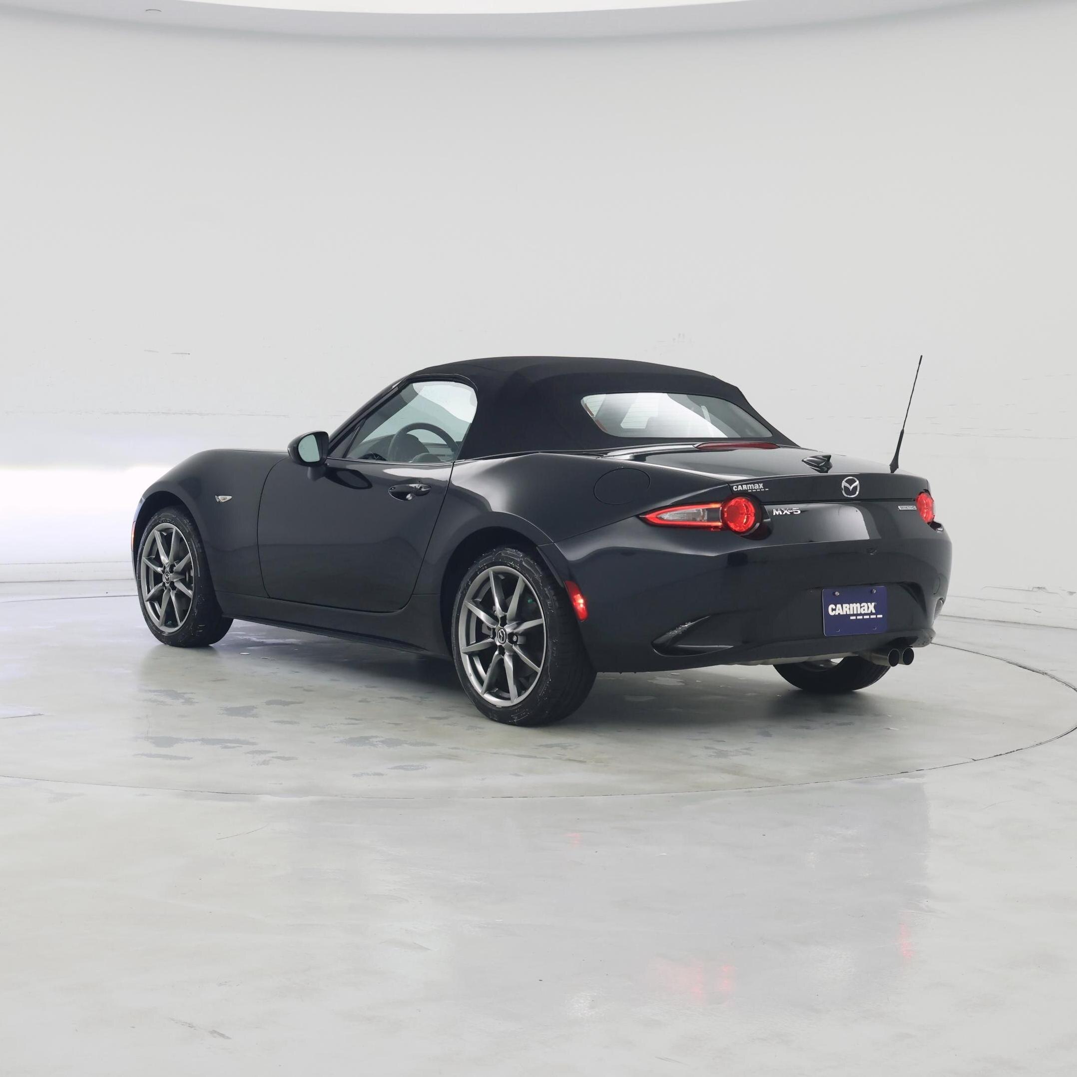 Thumbnail: 2023 Mazda MX-5 Miata - 2