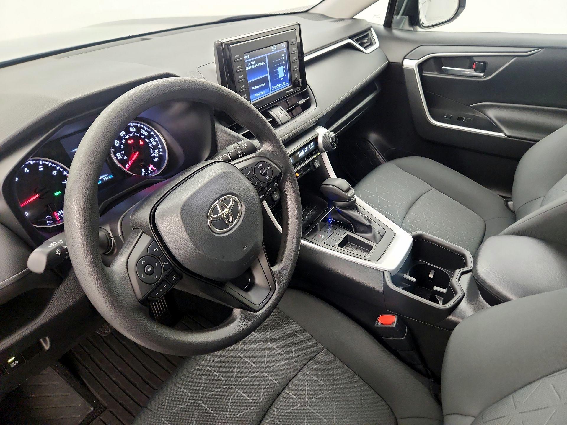 Thumbnail: 2022 Toyota RAV4 - 9