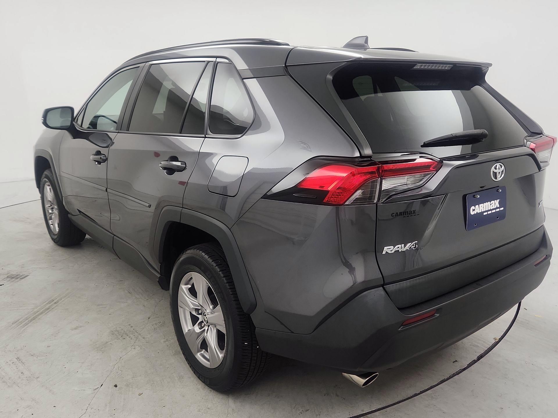 Thumbnail: 2022 Toyota RAV4 - 7