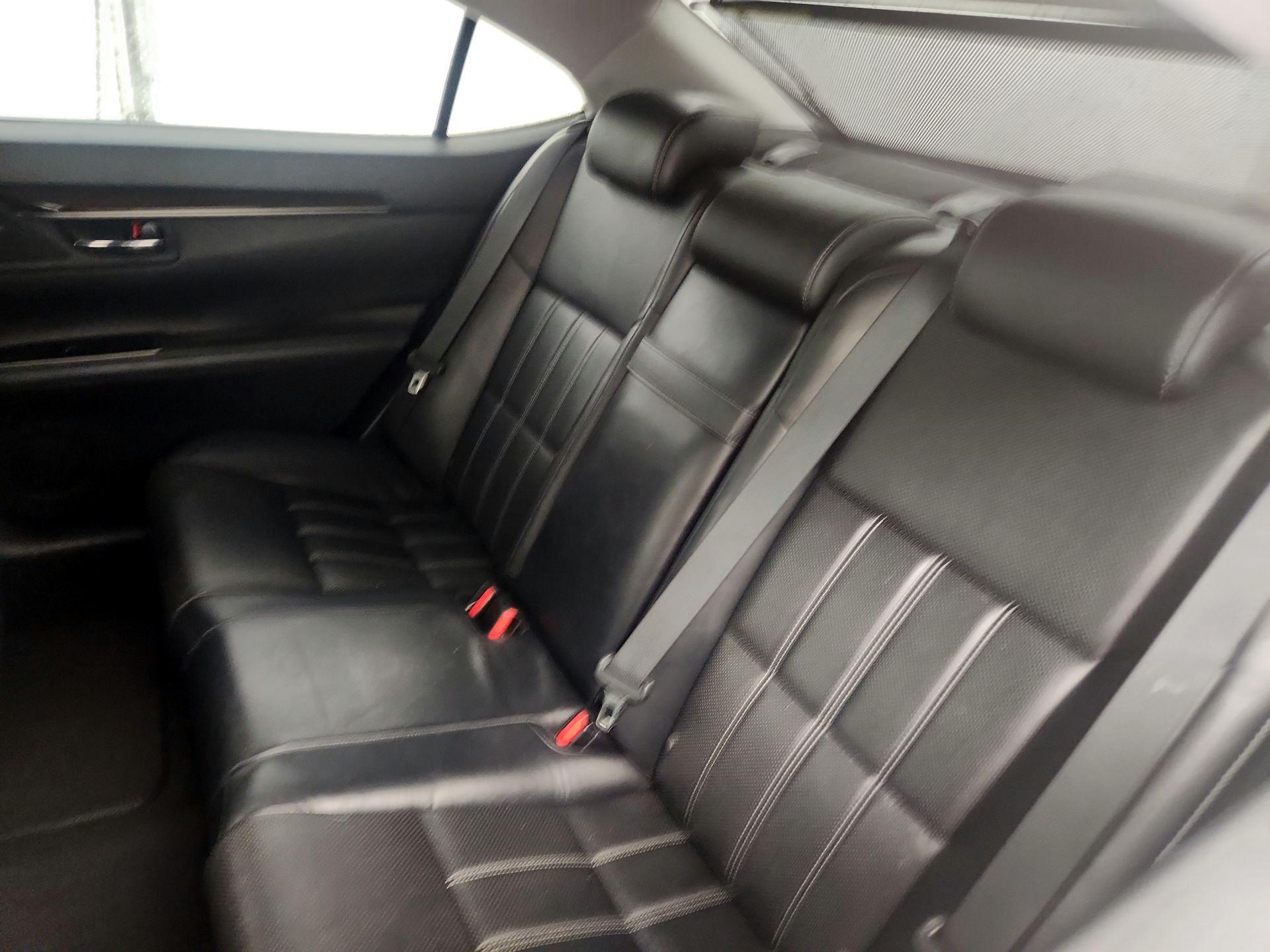 Thumbnail: 2016 Lexus ES - 19