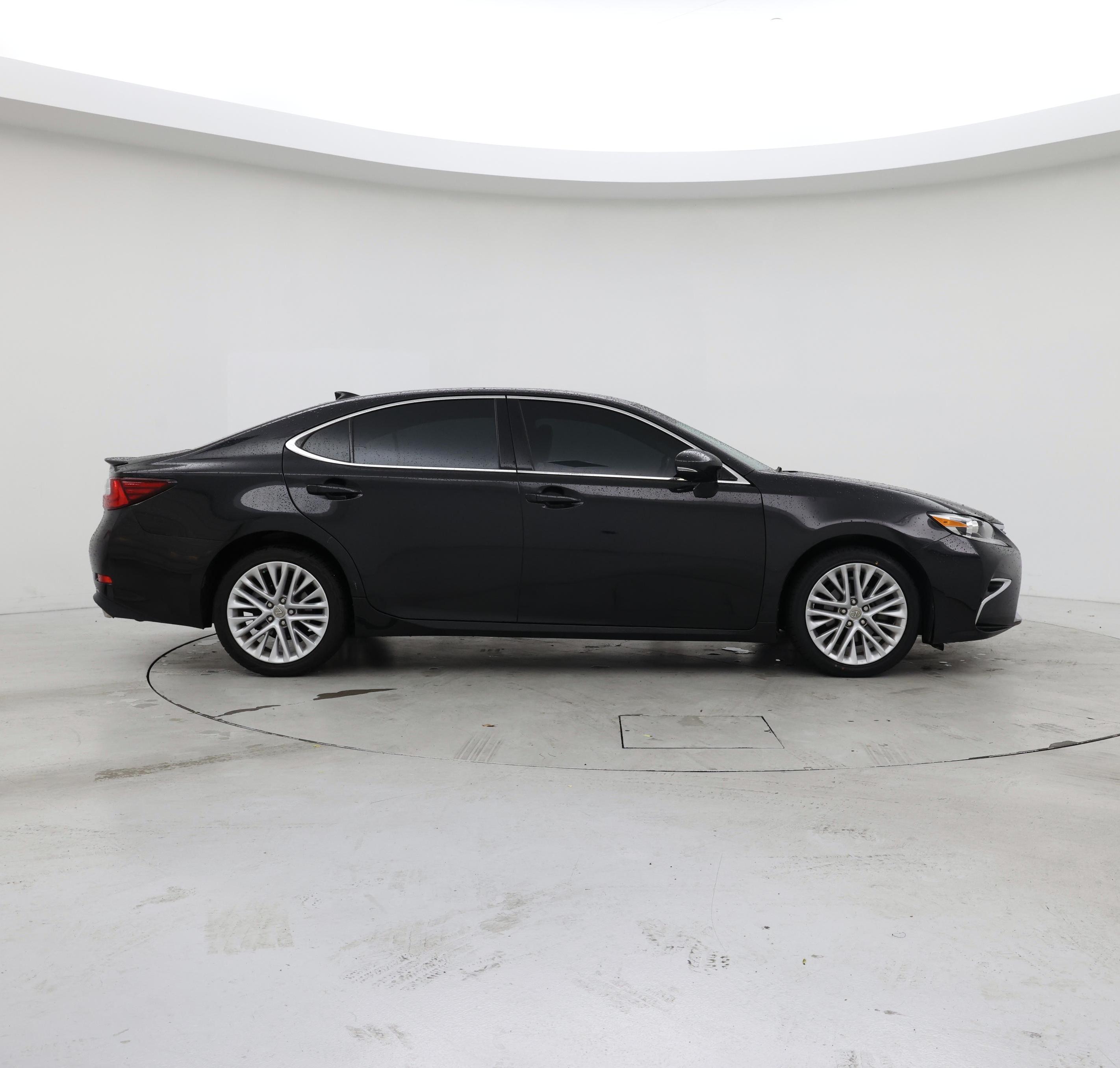 Thumbnail: 2016 Lexus ES - 7
