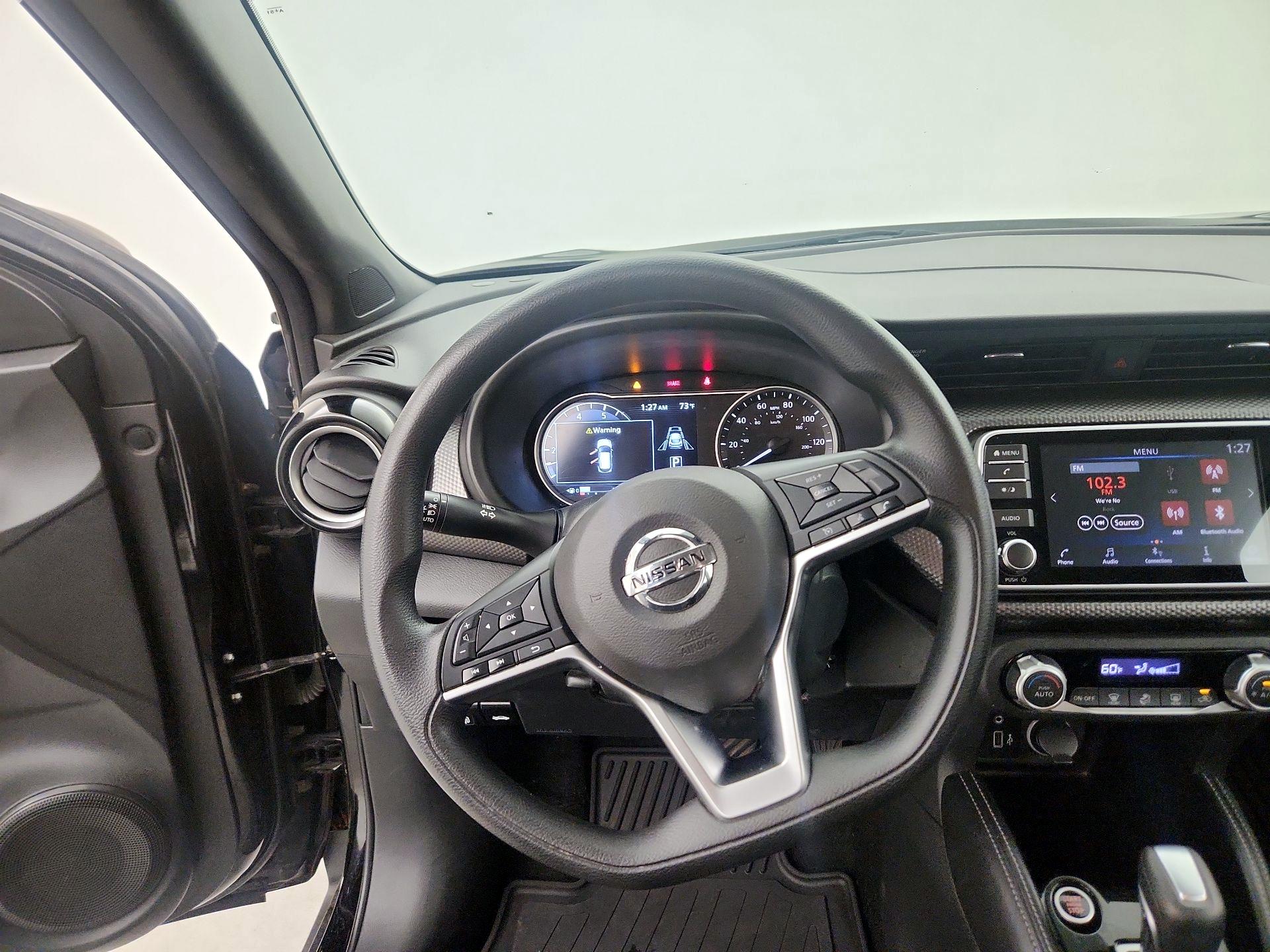 Thumbnail: 2020 Nissan Kicks - 10