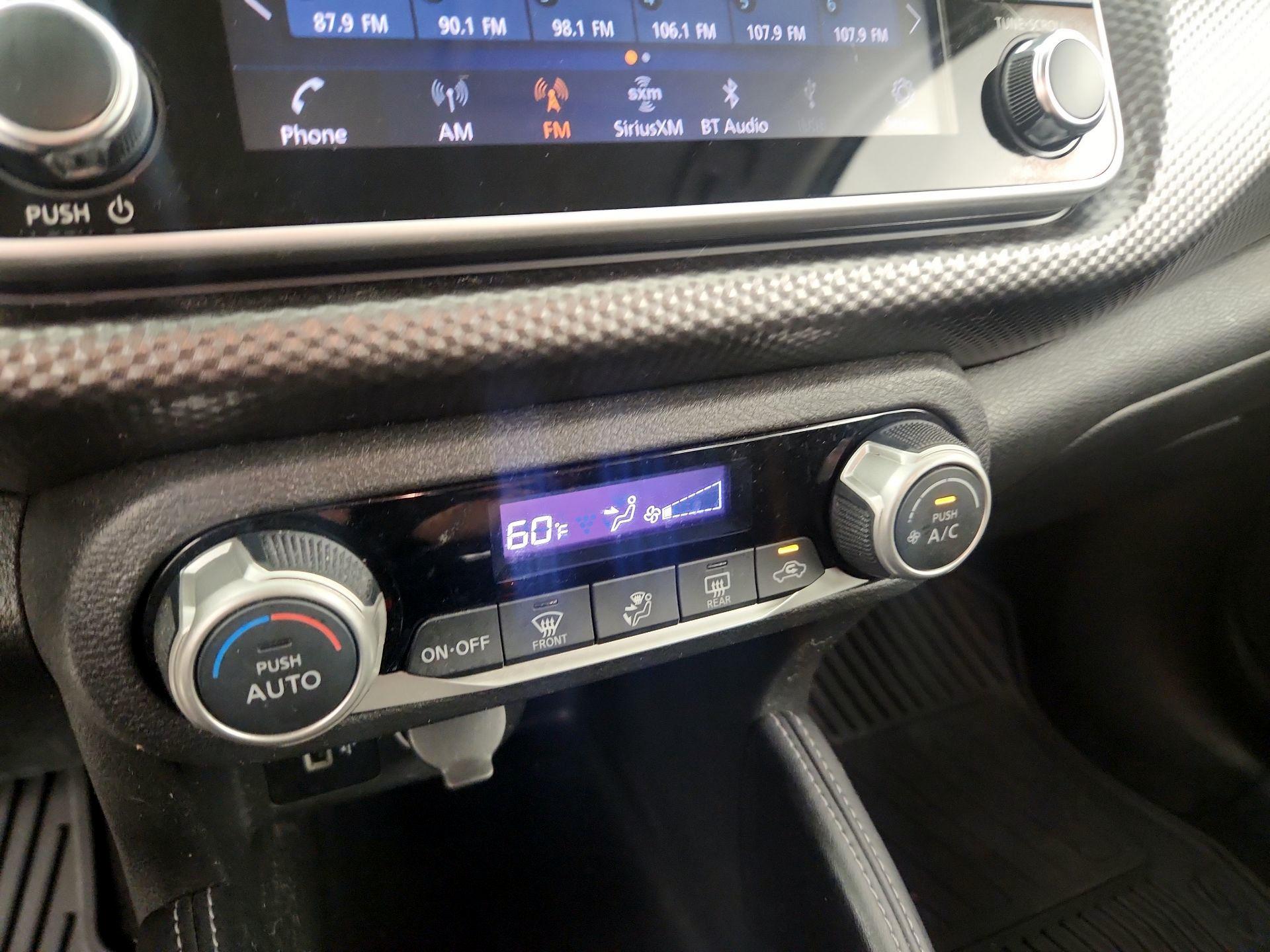 Thumbnail: 2020 Nissan Kicks - 16