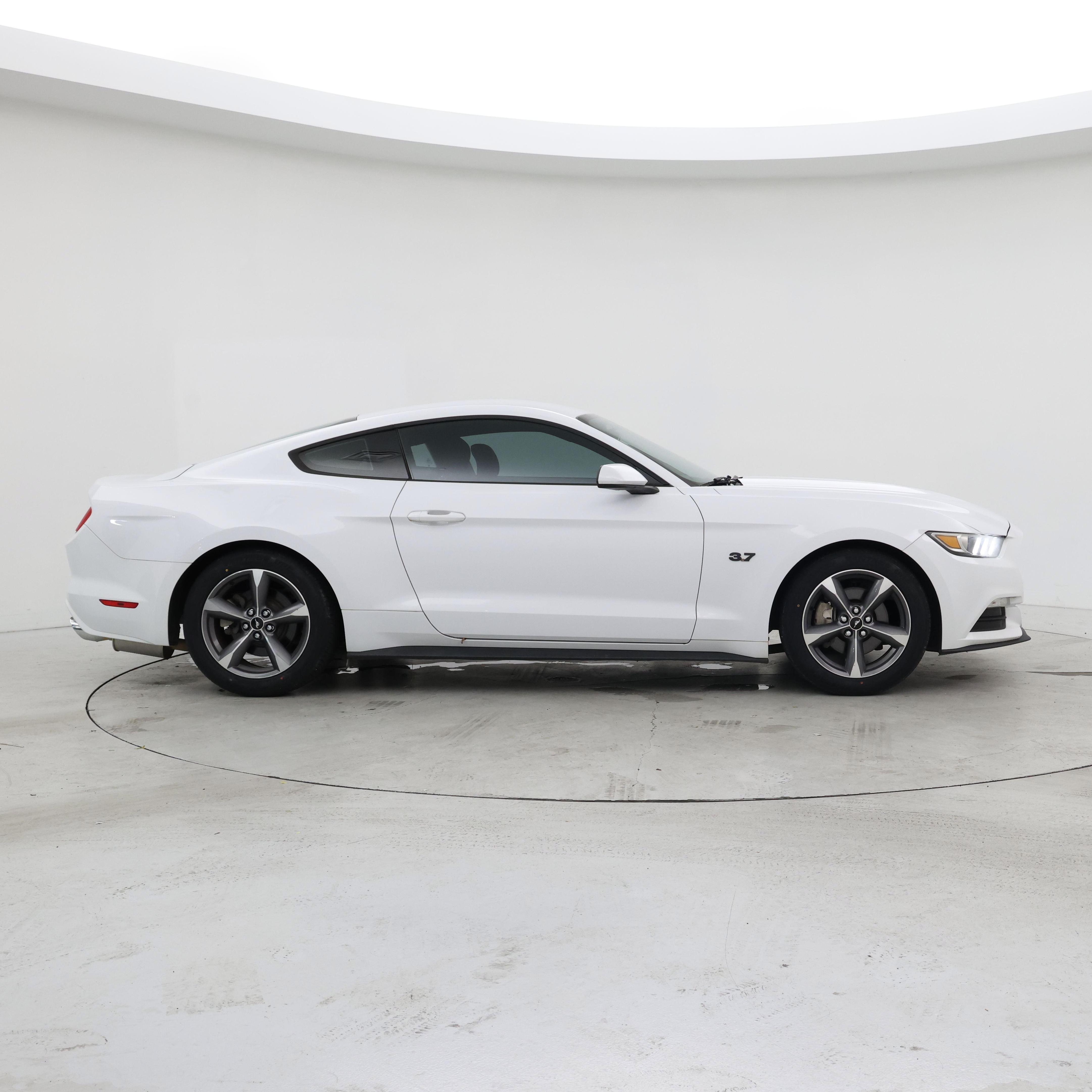 Thumbnail: 2016 Ford Mustang - 7