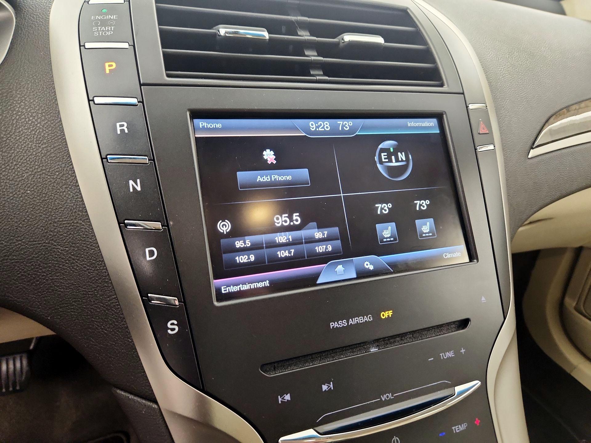Thumbnail: 2014 Lincoln MKZ - 13