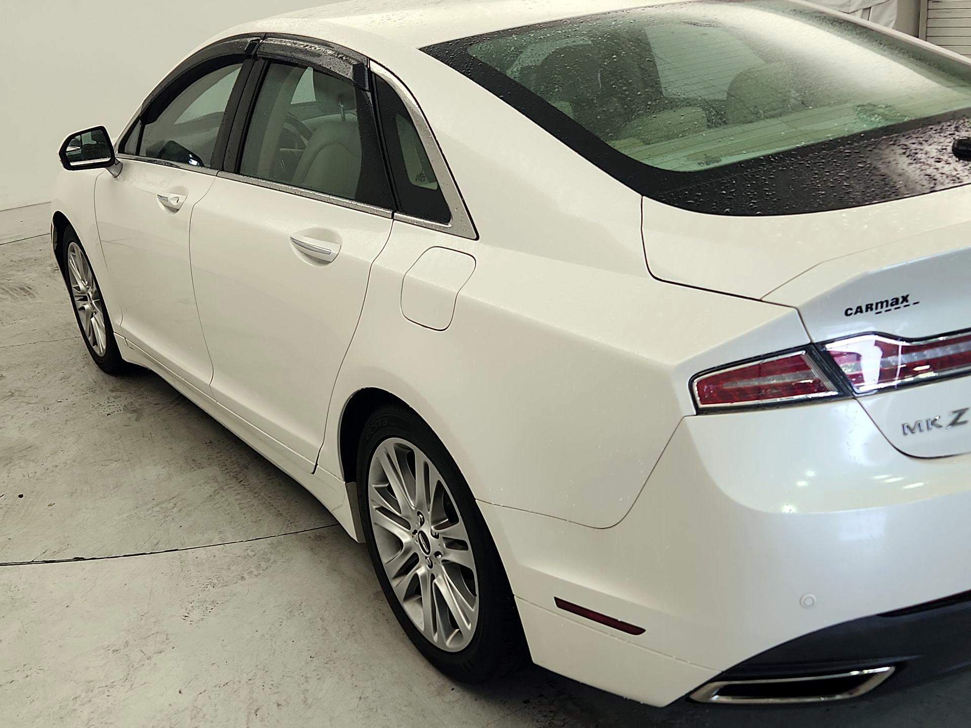 Thumbnail: 2014 Lincoln MKZ - 7
