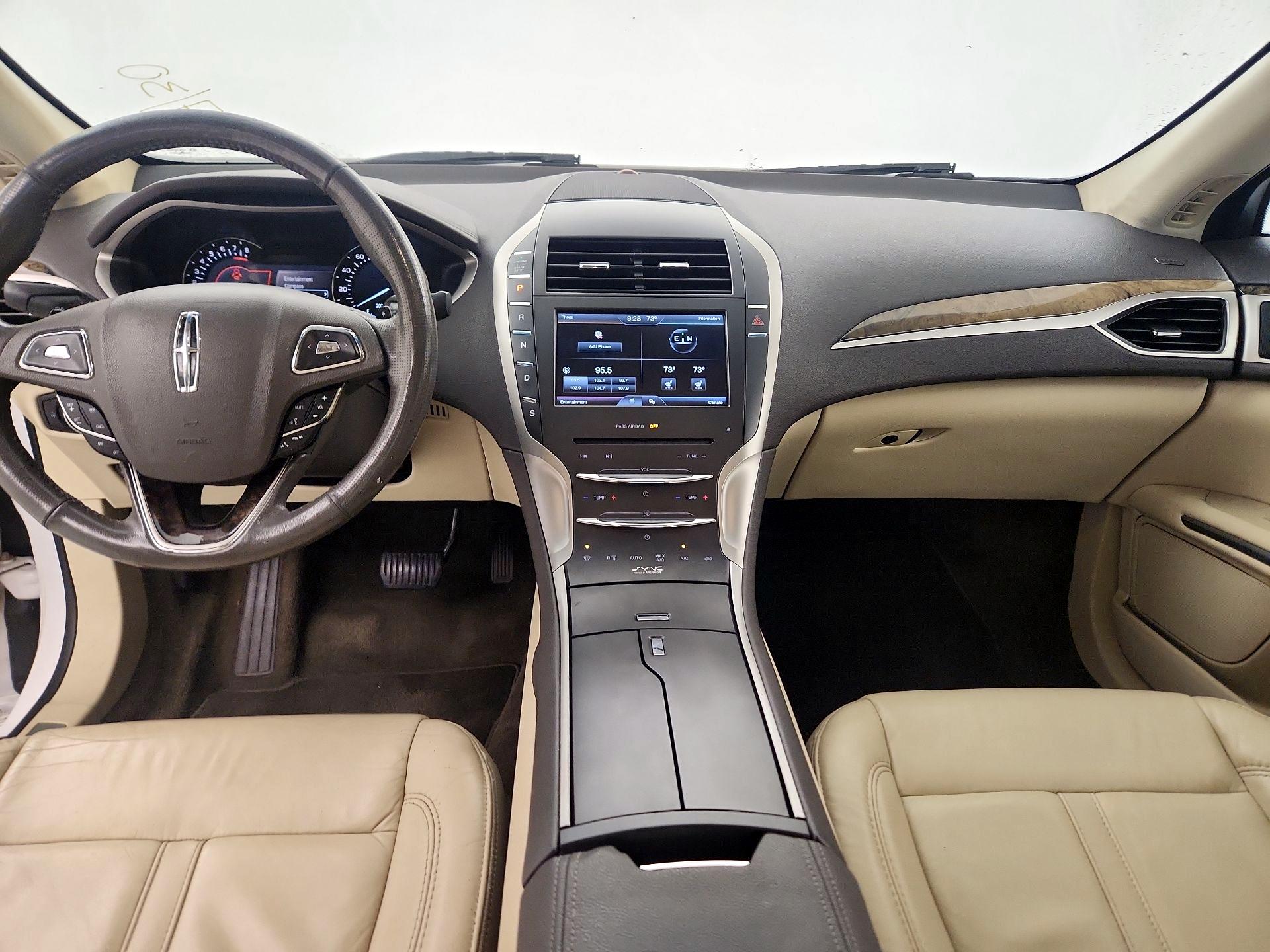 Thumbnail: 2014 Lincoln MKZ - 8