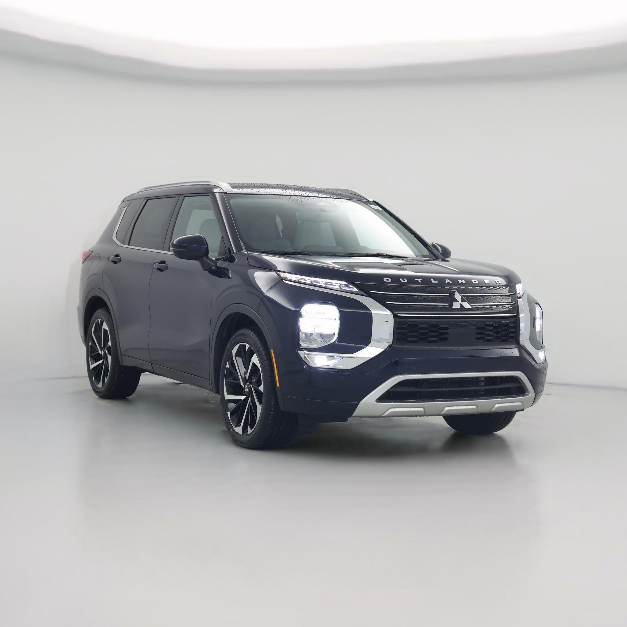 Thumbnail: 2022 Mitsubishi Outlander - 1