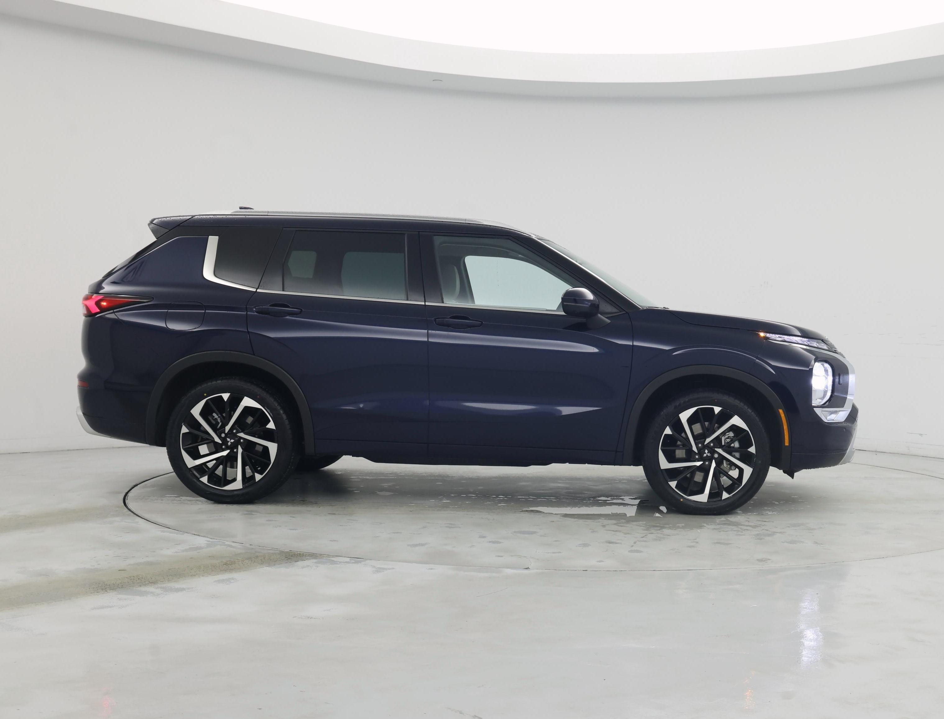 Thumbnail: 2022 Mitsubishi Outlander - 7
