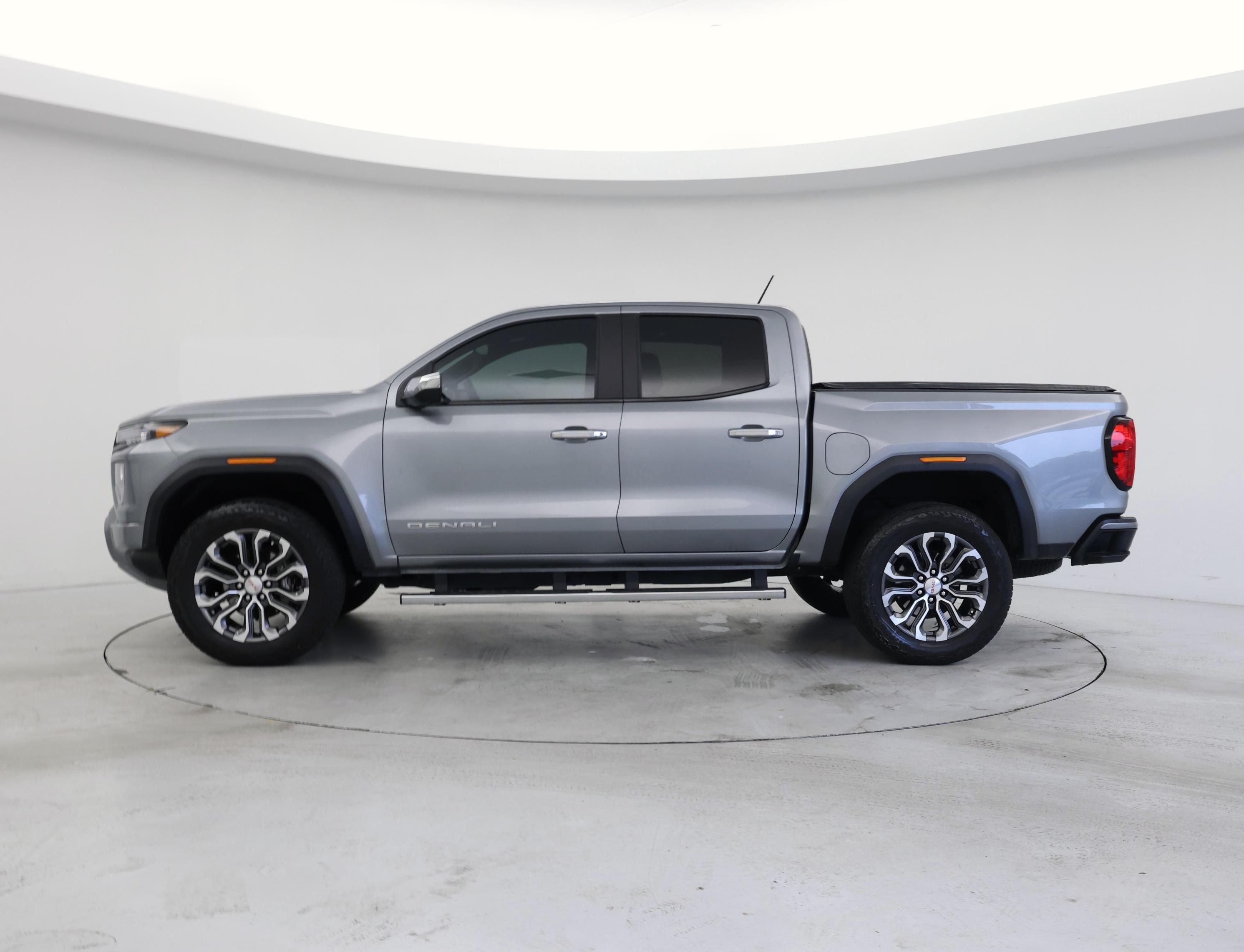 Thumbnail: 2023 GMC Canyon - 3