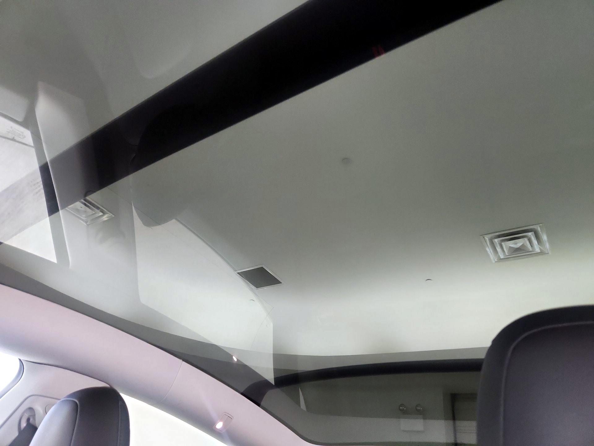 Thumbnail: 2021 Tesla Model Y - 19