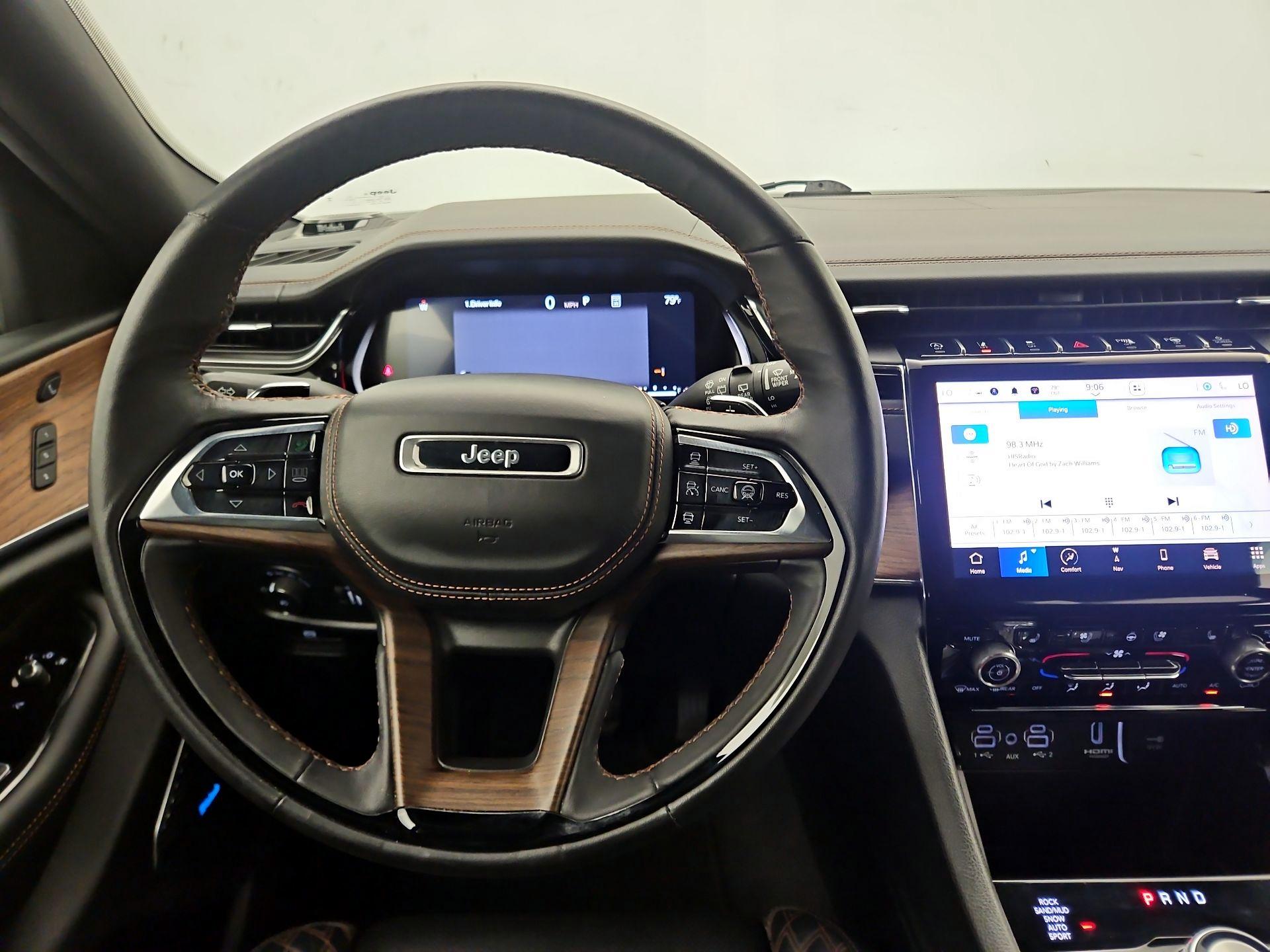 Thumbnail: 2023 Jeep Grand Cherokee L - 10