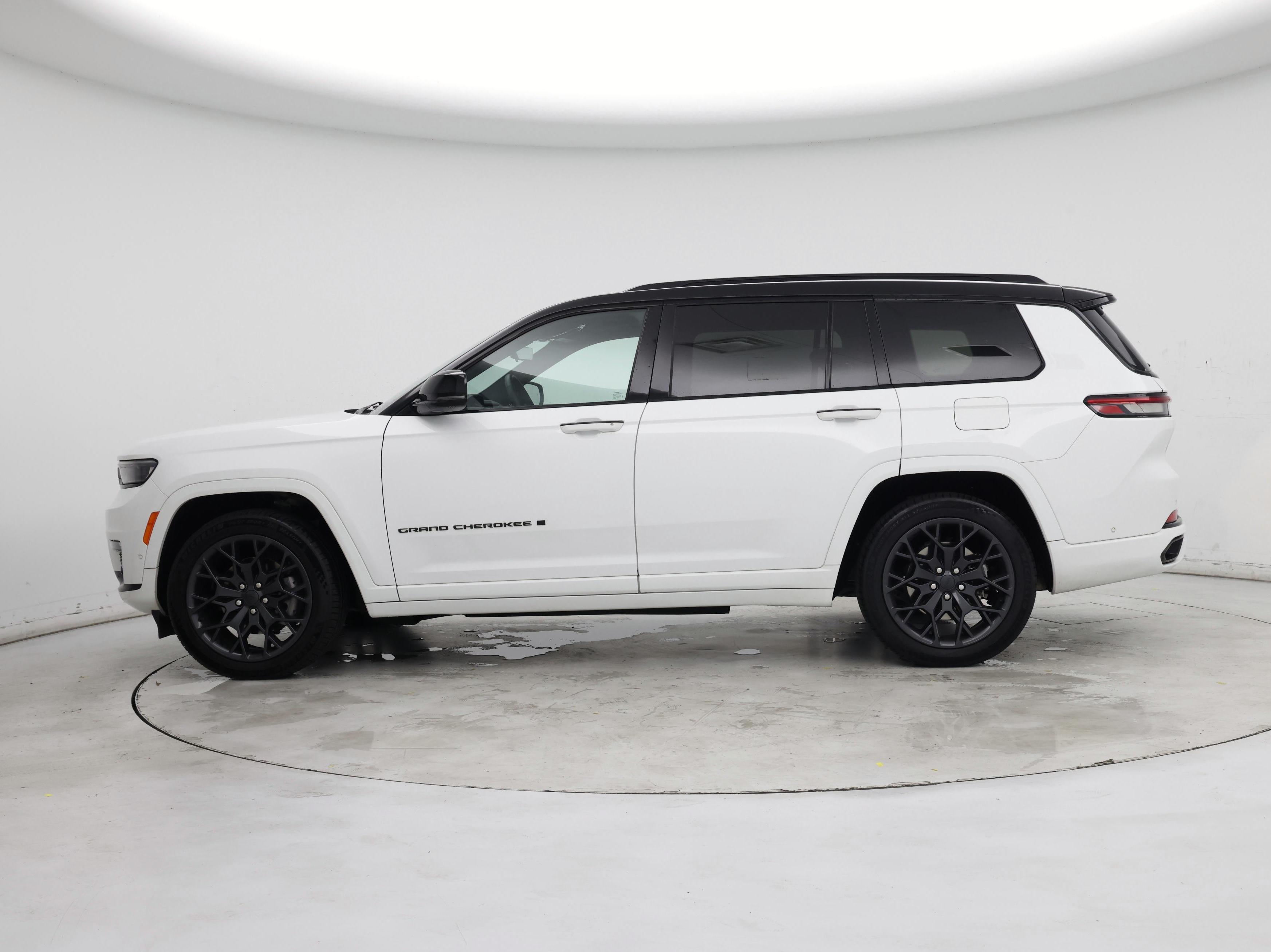 Thumbnail: 2023 Jeep Grand Cherokee L - 3