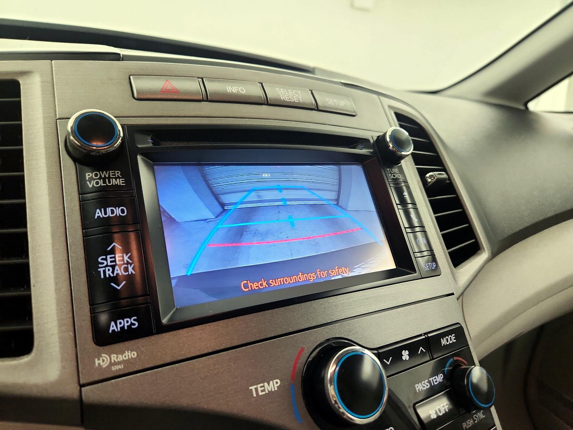 Thumbnail: 2014 Toyota Venza - 12