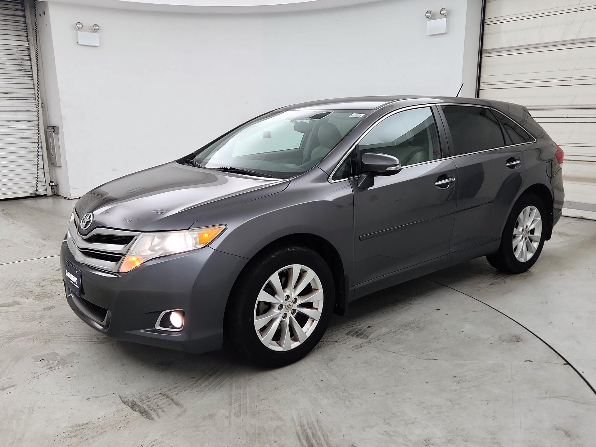 Thumbnail: 2014 Toyota Venza - 3