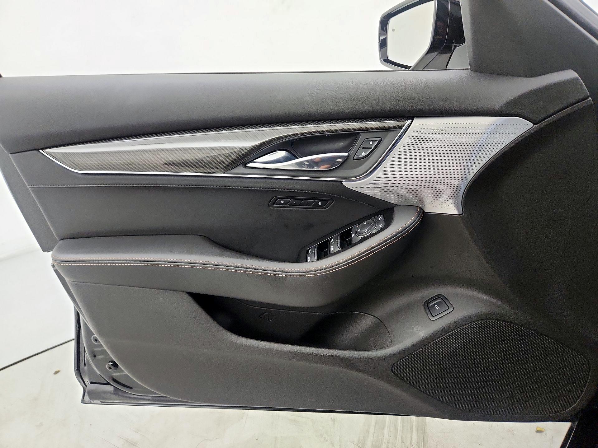 Thumbnail: 2022 Cadillac CT5 - 12