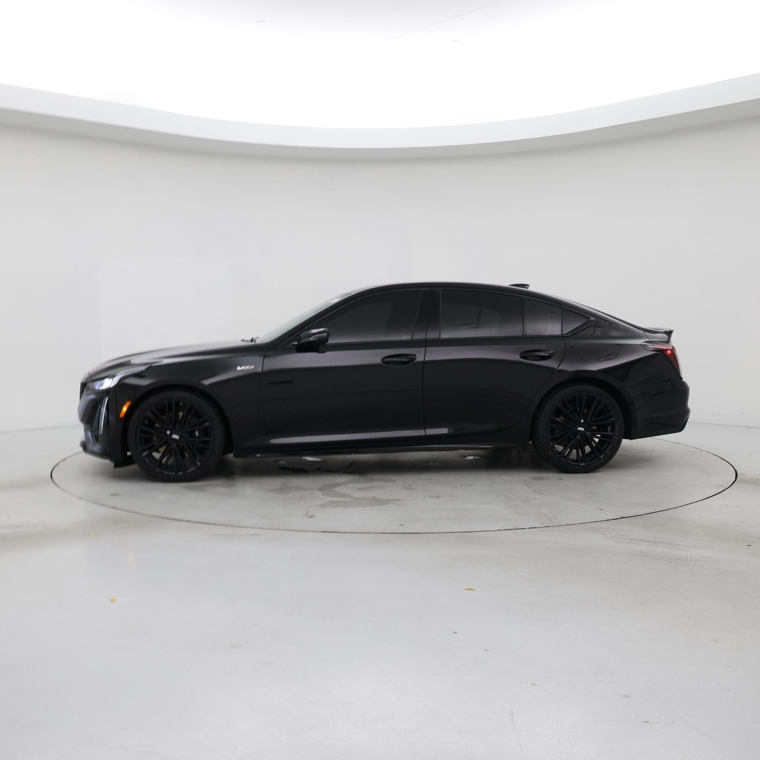 Thumbnail: 2022 Cadillac CT5 - 3
