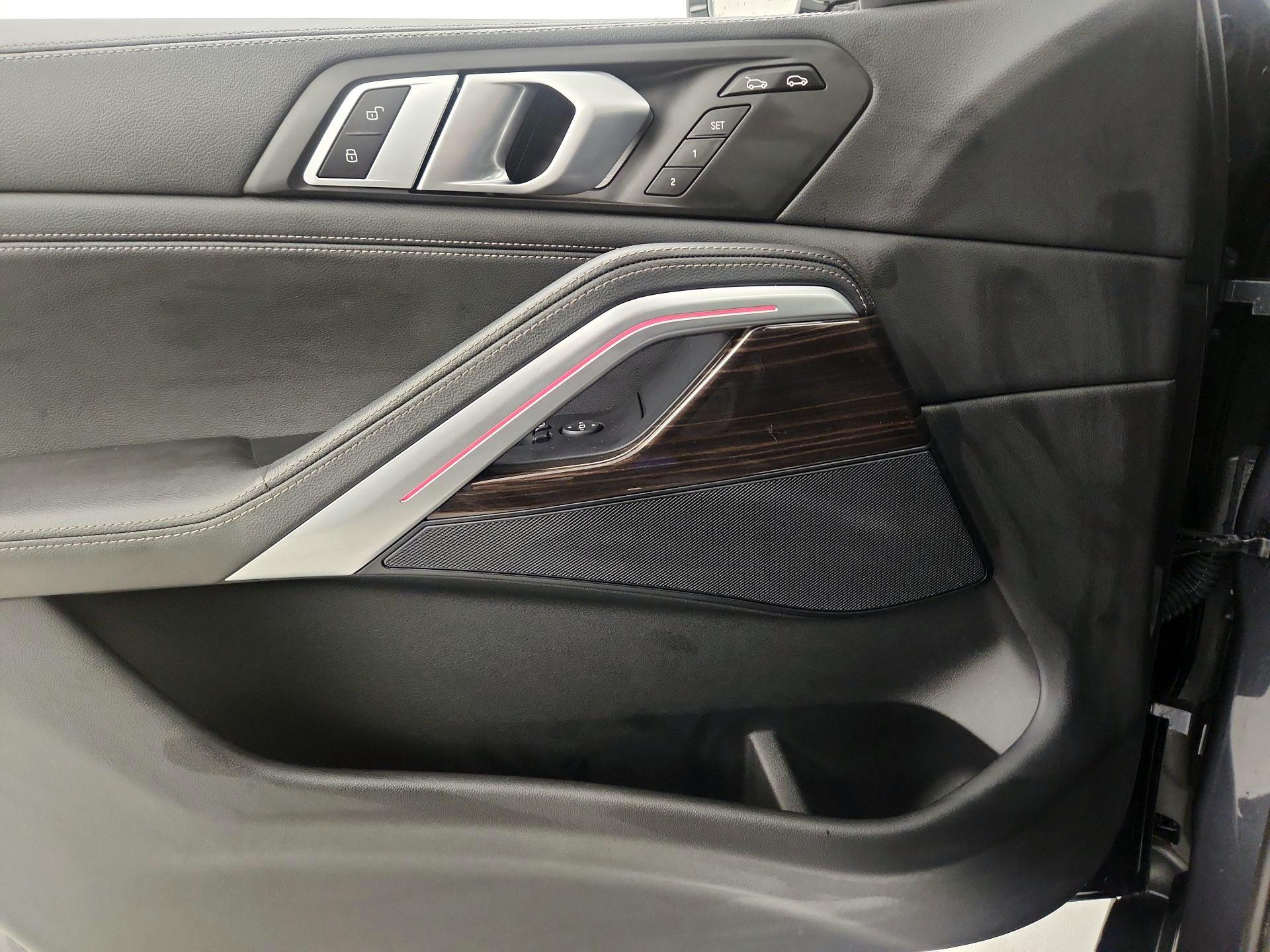 Thumbnail: 2020 BMW X6 - 12