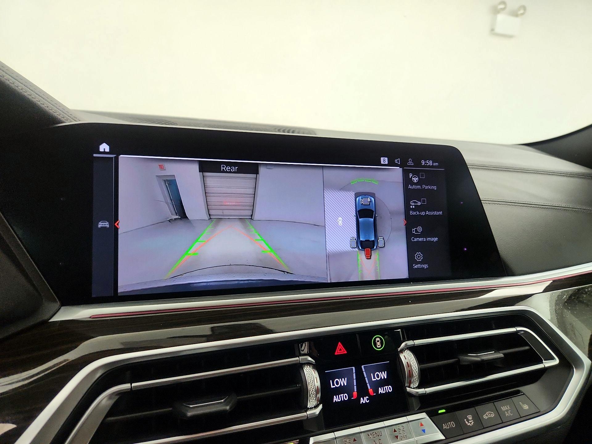 Thumbnail: 2020 BMW X6 - 15