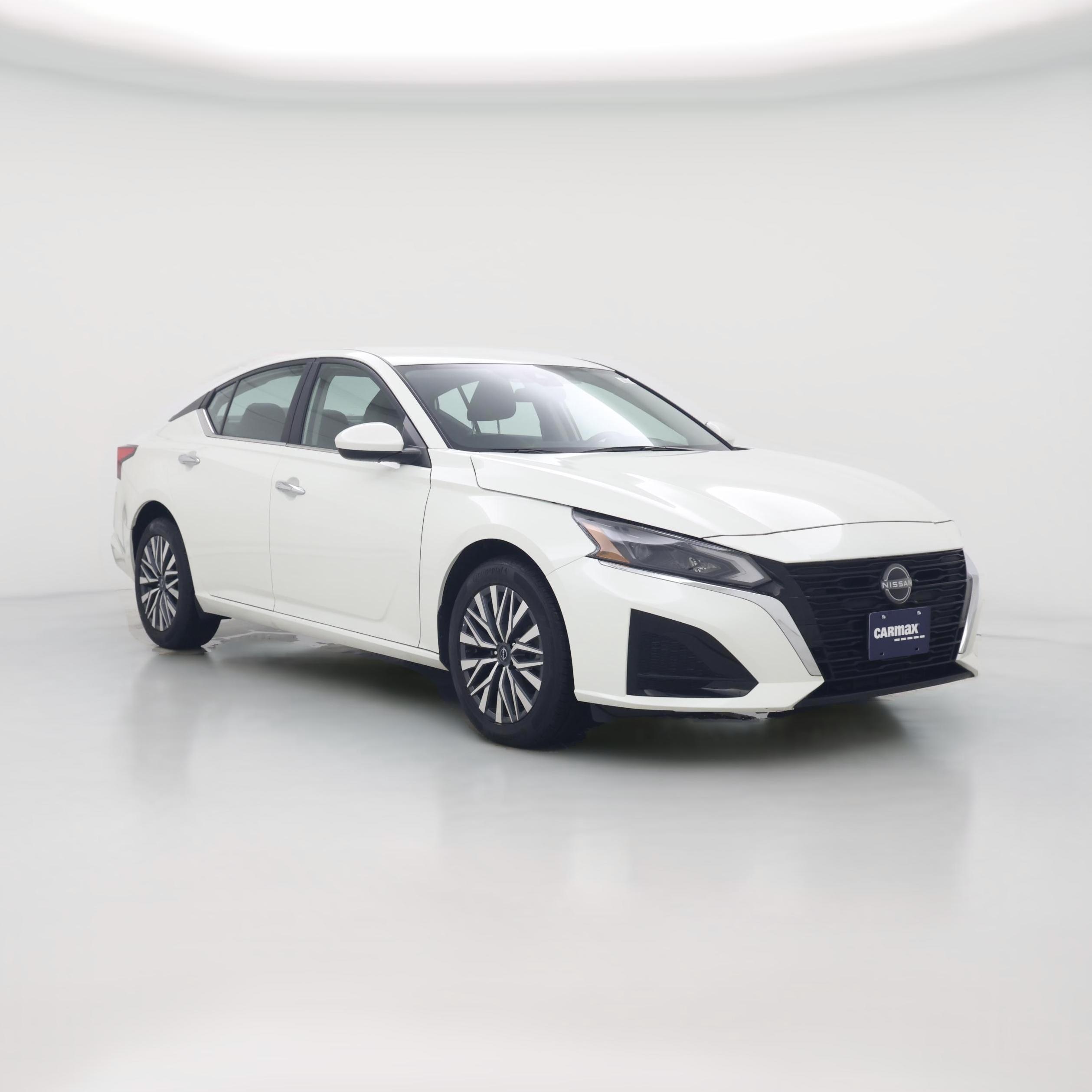 Thumbnail: 2023 Nissan Altima - 1
