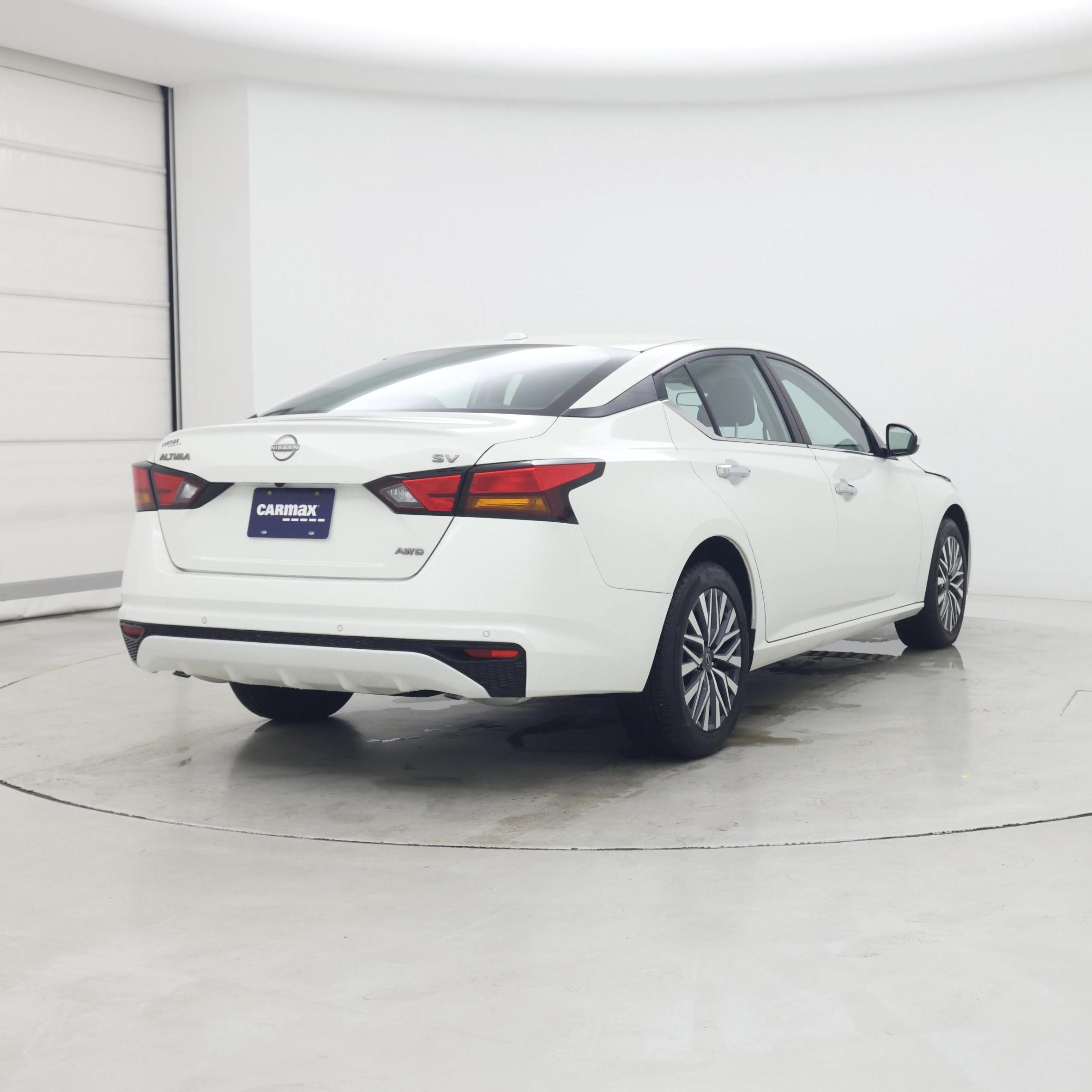 Thumbnail: 2023 Nissan Altima - 8