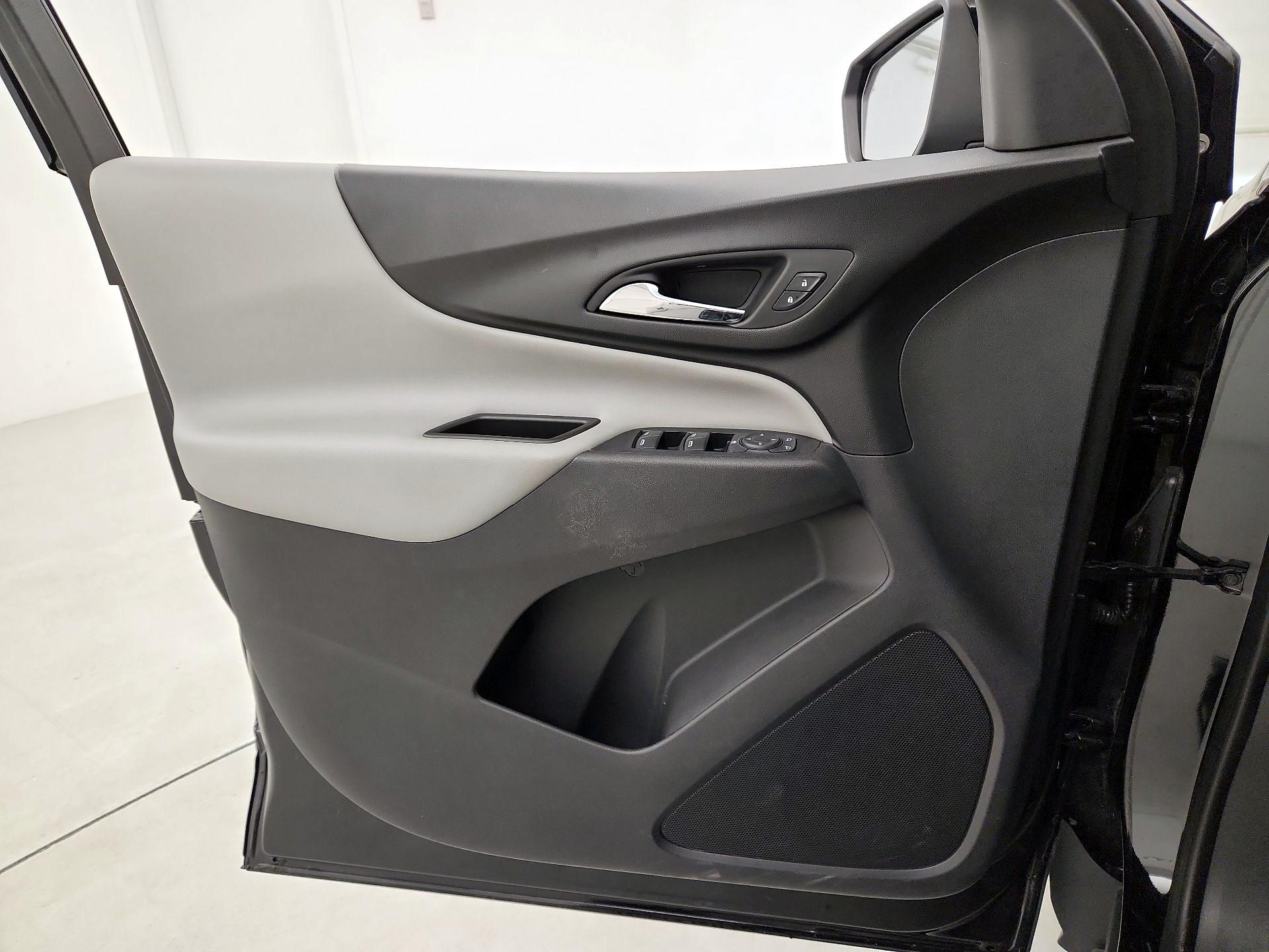 Thumbnail: 2020 Chevrolet Equinox - 12
