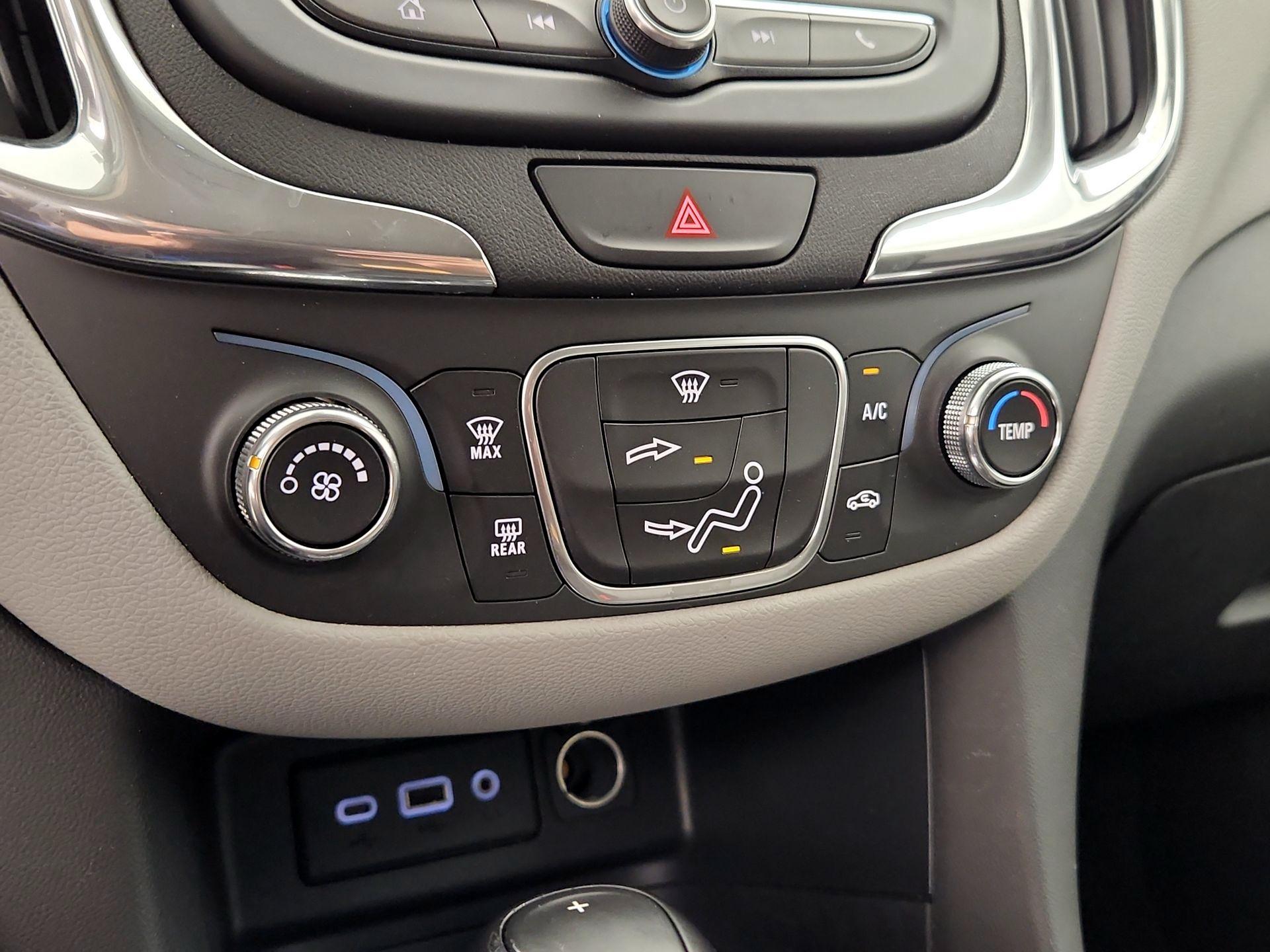 Thumbnail: 2020 Chevrolet Equinox - 16