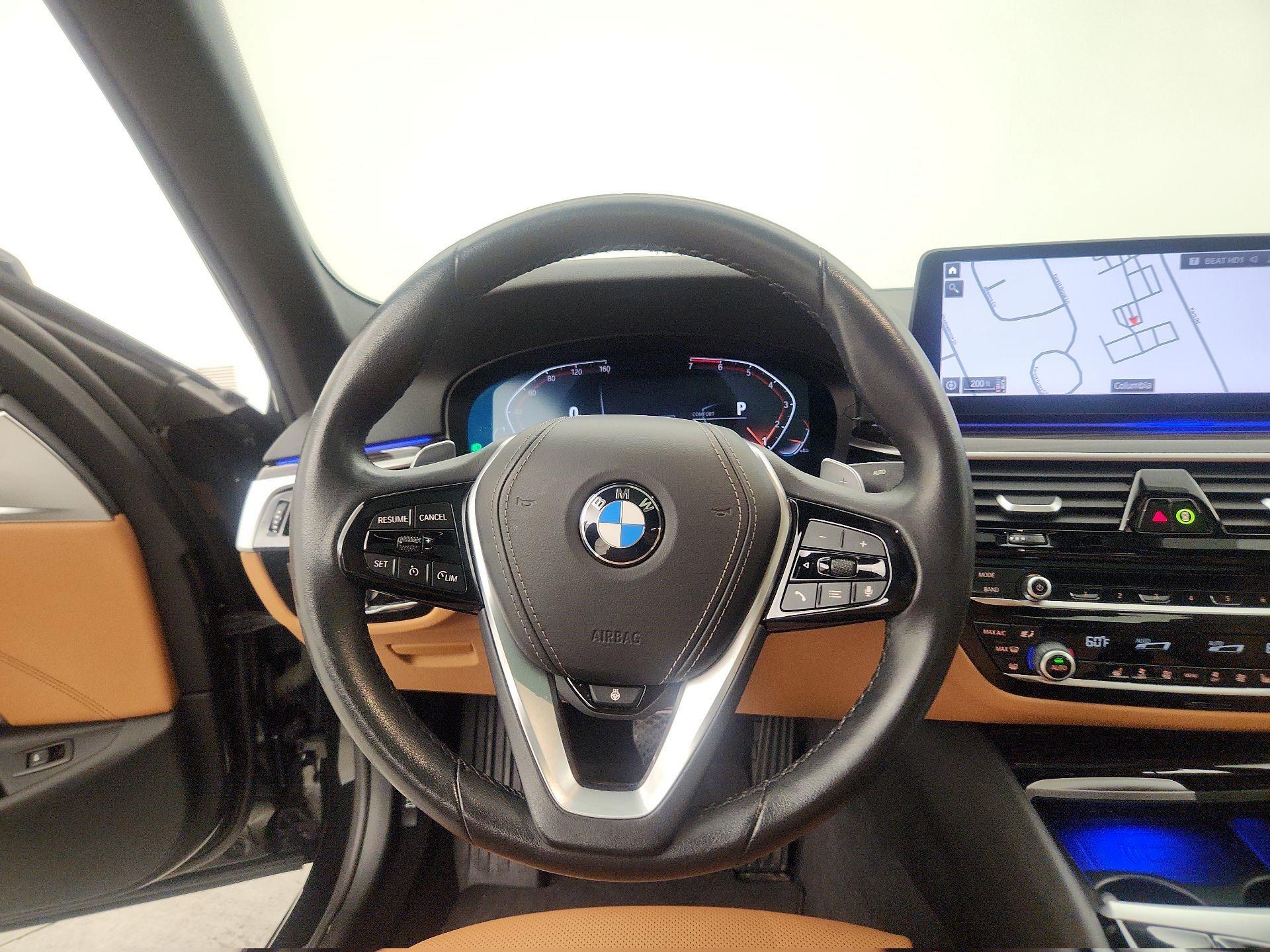 Thumbnail: 2022 BMW 5 Series - 10