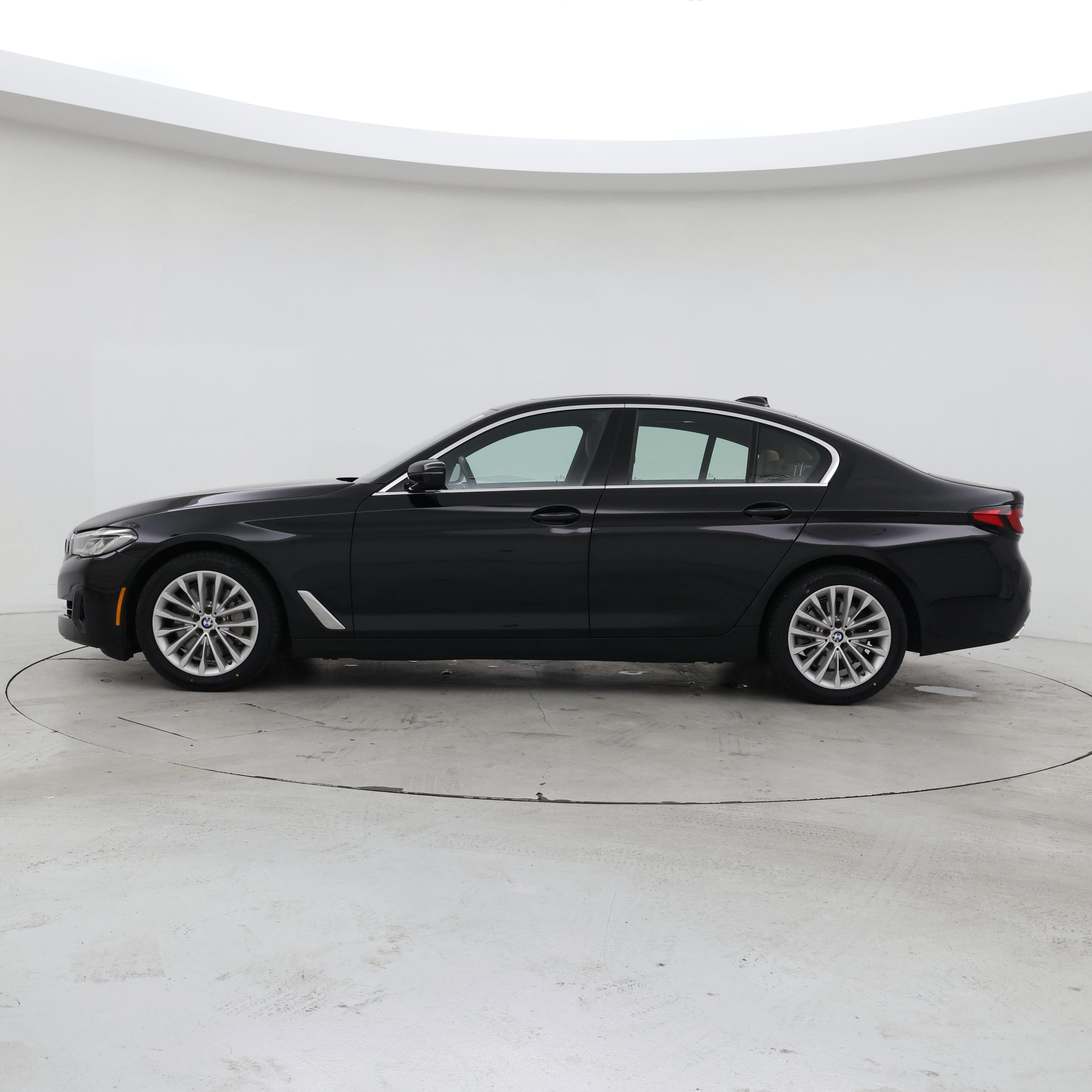 Thumbnail: 2022 BMW 5 Series - 3