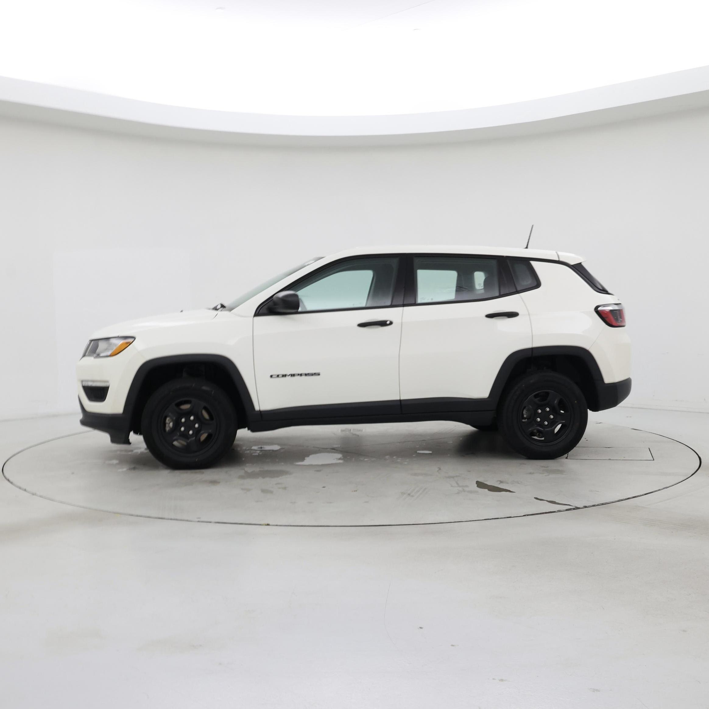 Thumbnail: 2020 Jeep Compass - 3