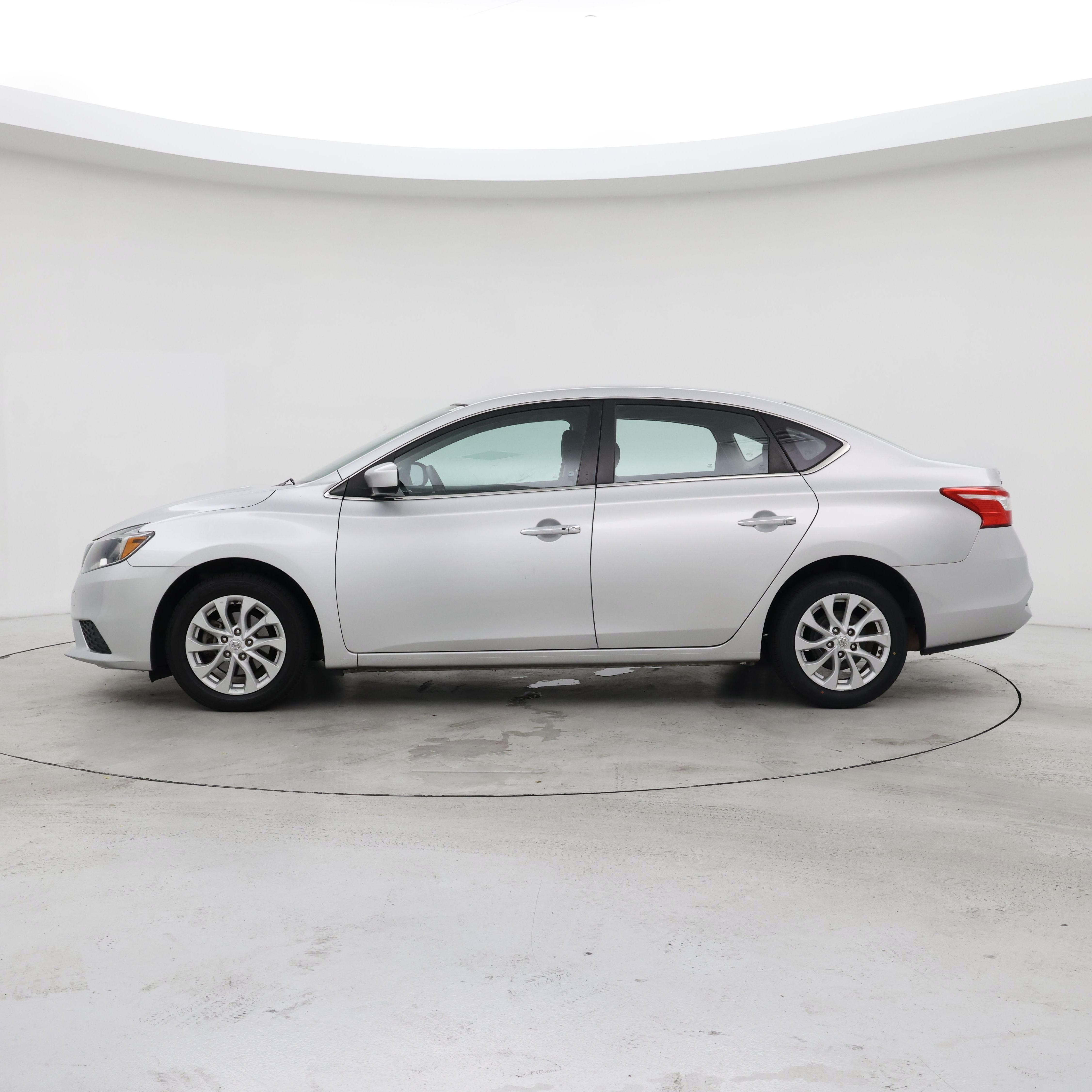 Thumbnail: 2018 Nissan Sentra - 3
