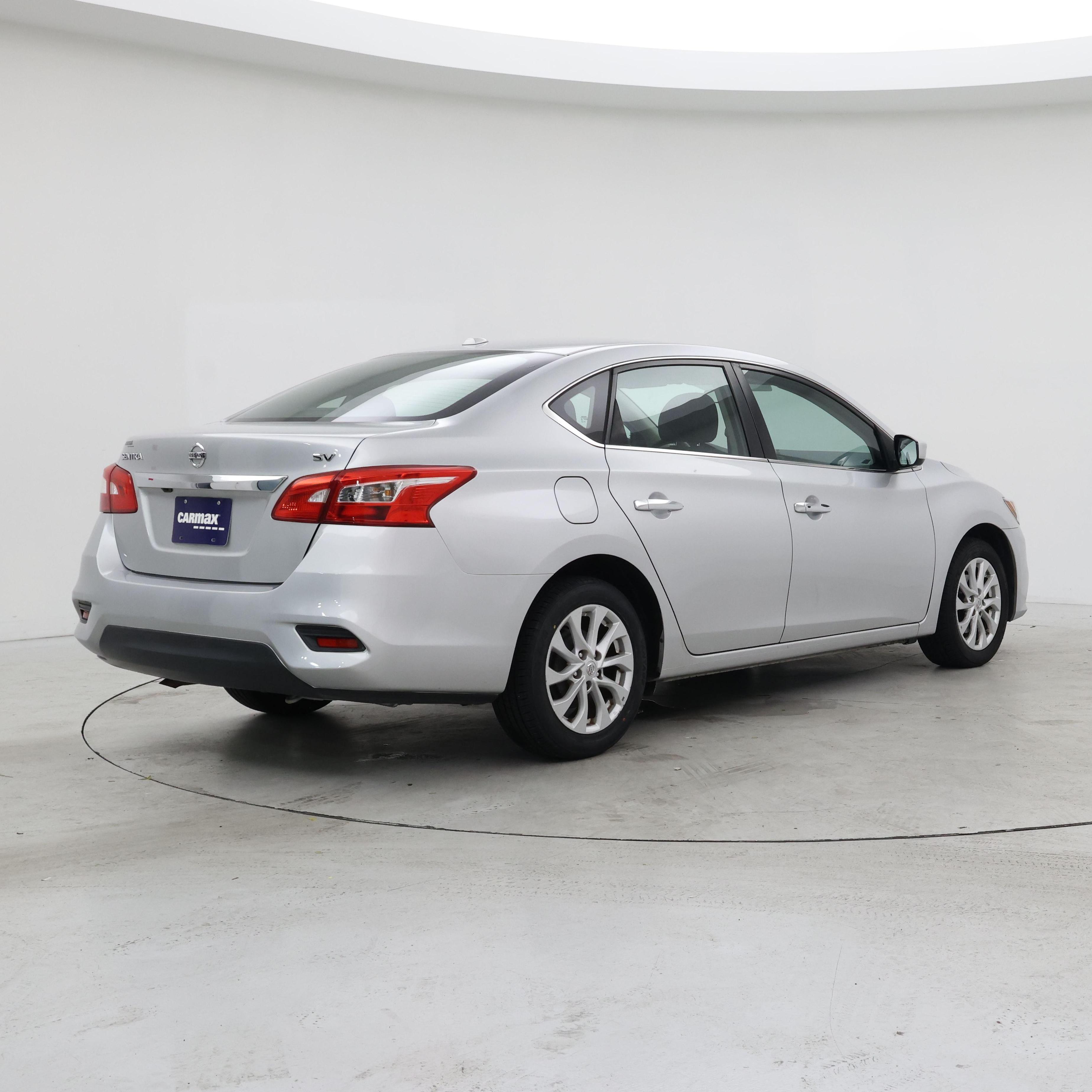 Thumbnail: 2018 Nissan Sentra - 8
