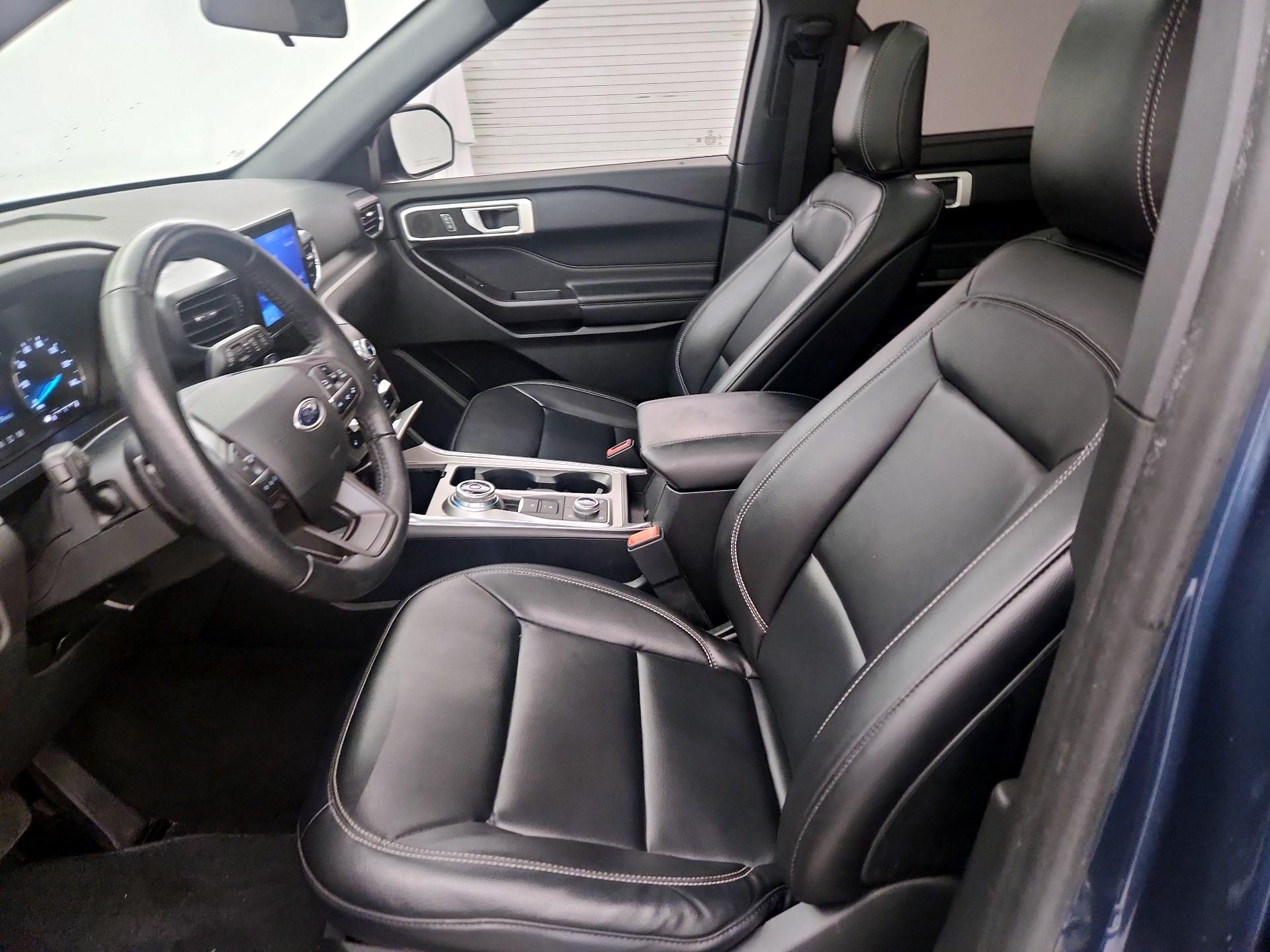 Thumbnail: 2020 Ford Explorer - 11