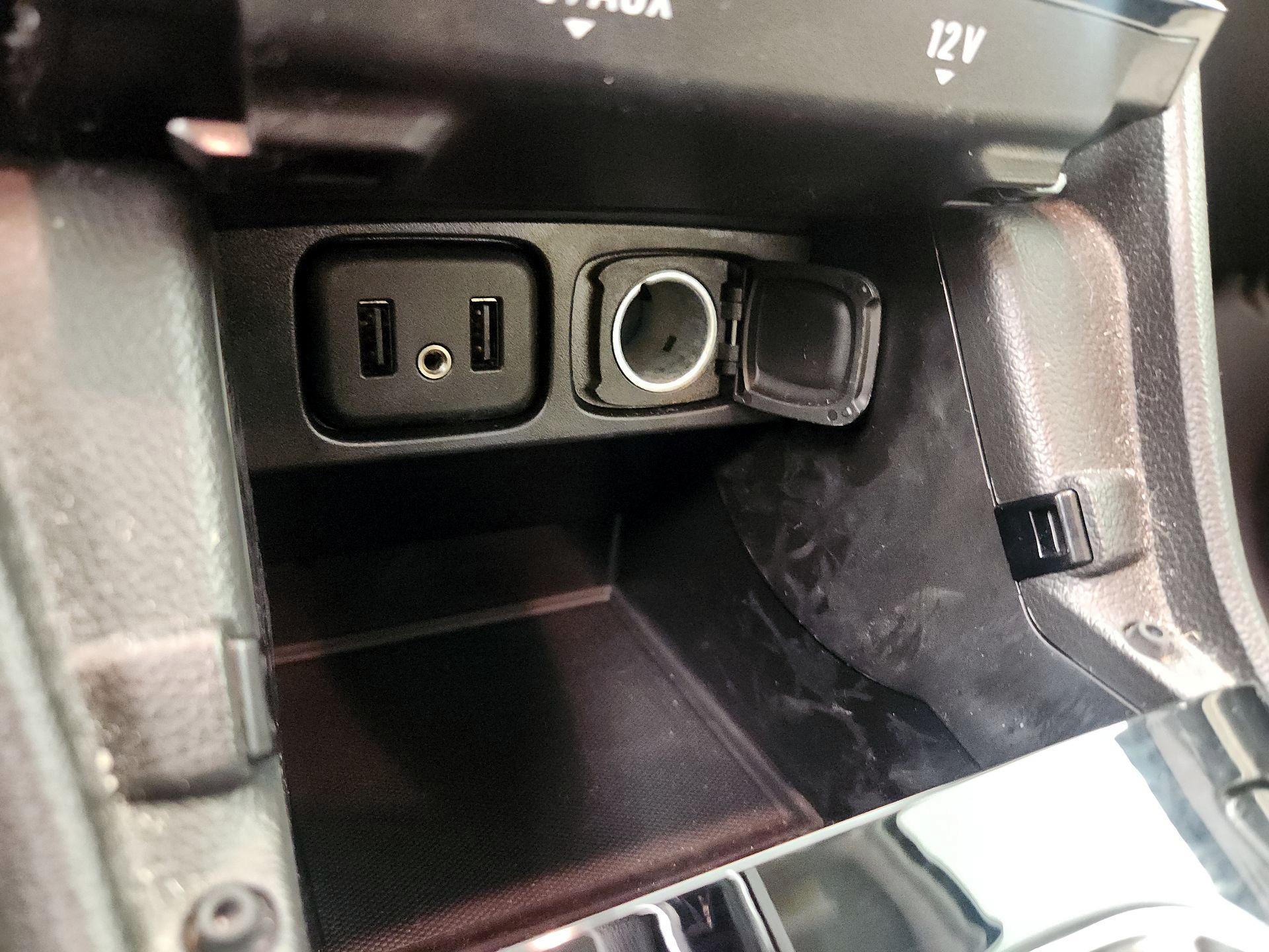 Thumbnail: 2019 Buick Encore - 18