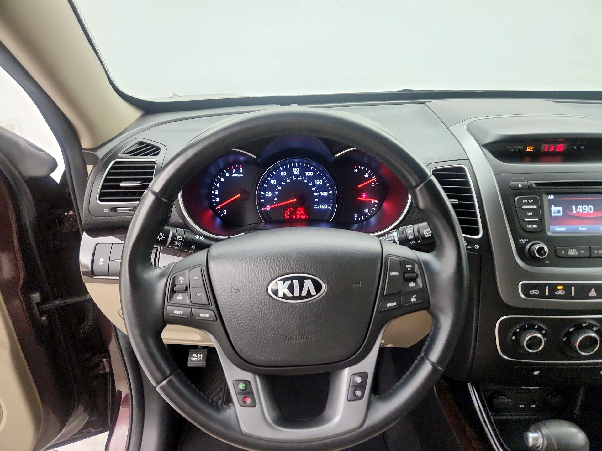 Thumbnail: 2014 Kia Sorento - 10