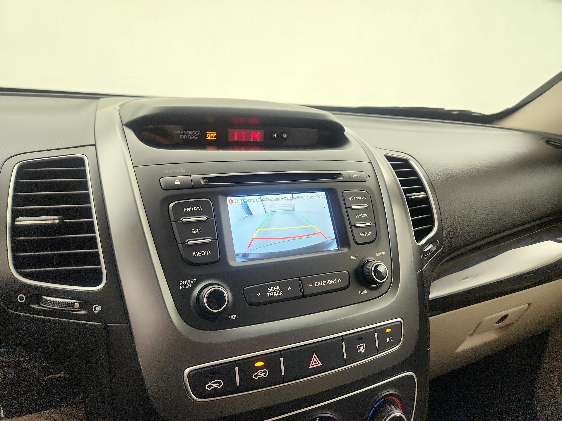 Thumbnail: 2014 Kia Sorento - 14