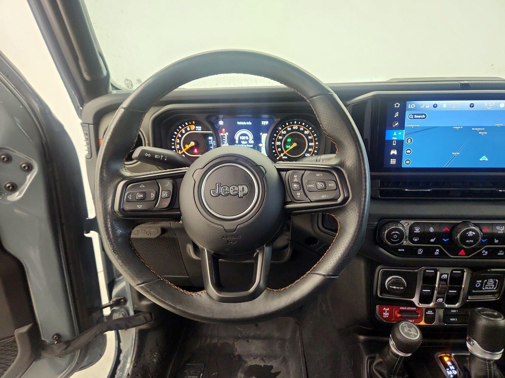 Thumbnail: 2024 Jeep Gladiator - 10