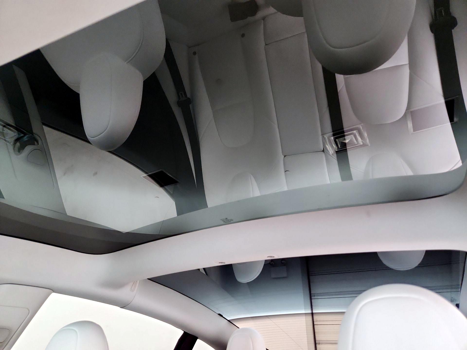 Thumbnail: 2023 Tesla Model 3 - 19
