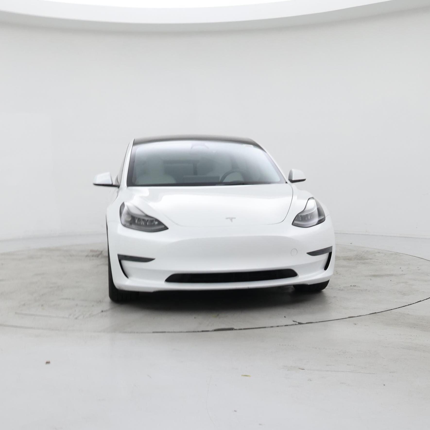 Thumbnail: 2023 Tesla Model 3 - 5