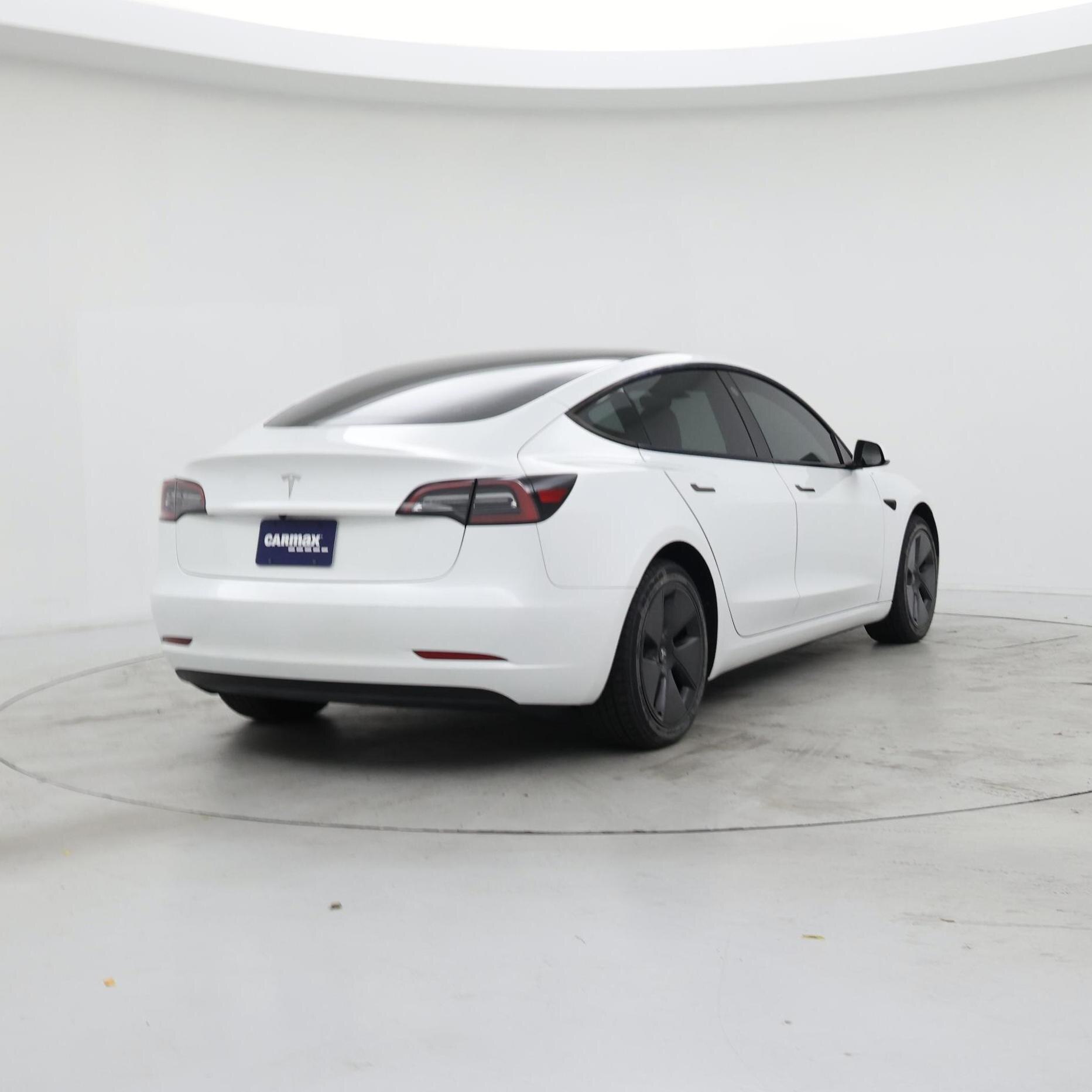 Thumbnail: 2023 Tesla Model 3 - 8