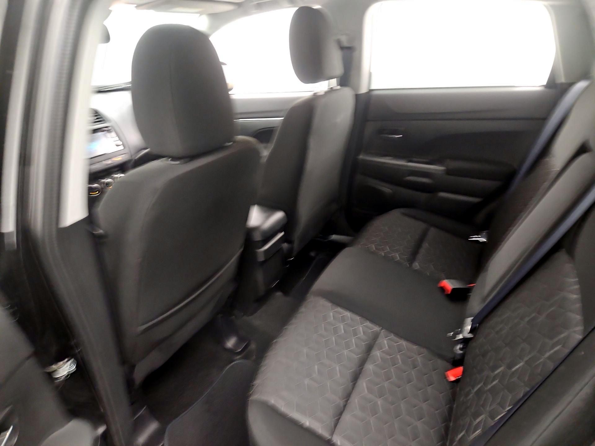 Thumbnail: 2022 Mitsubishi Outlander Sport - 19